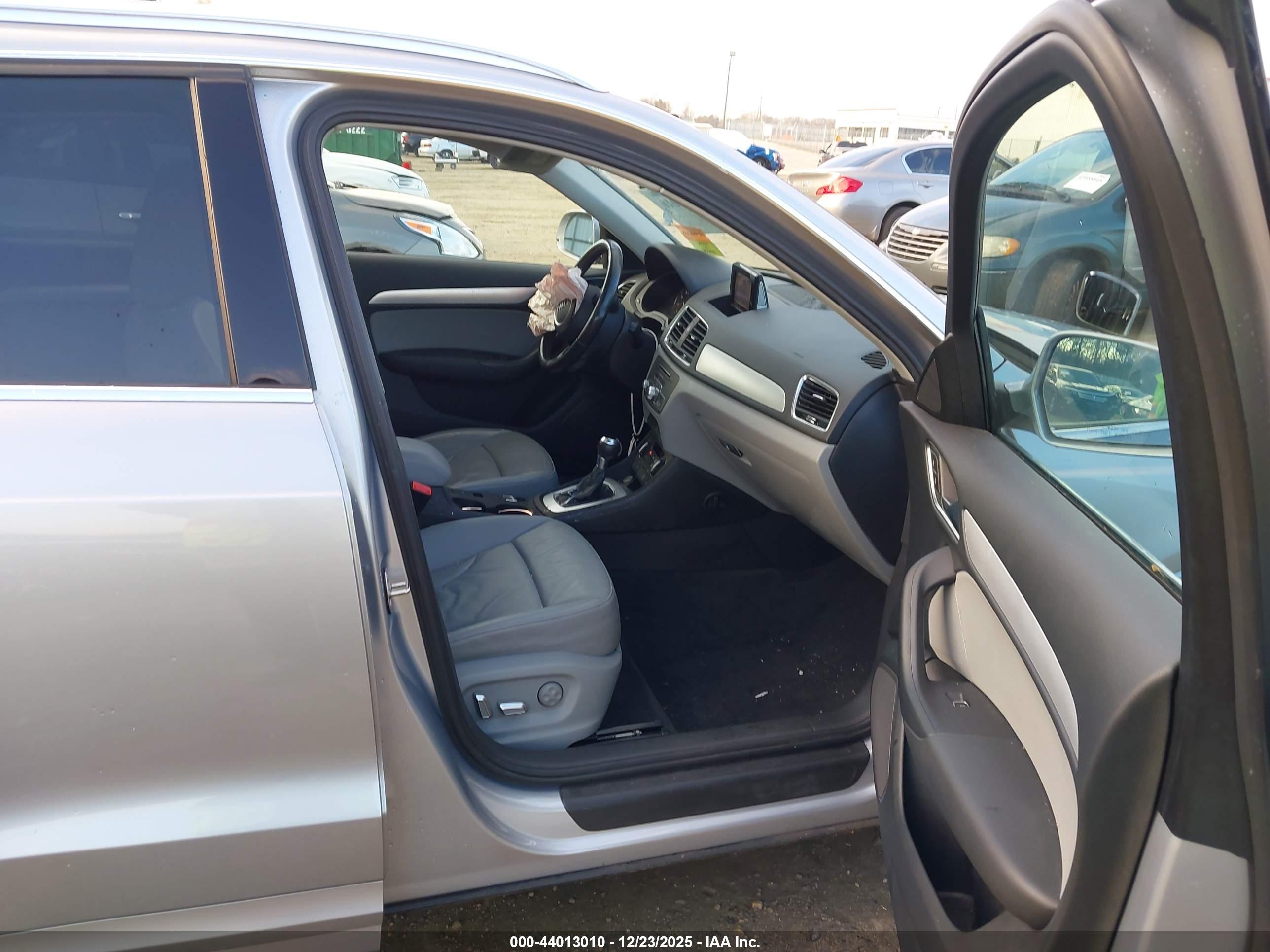 AUDI Q3 image 5