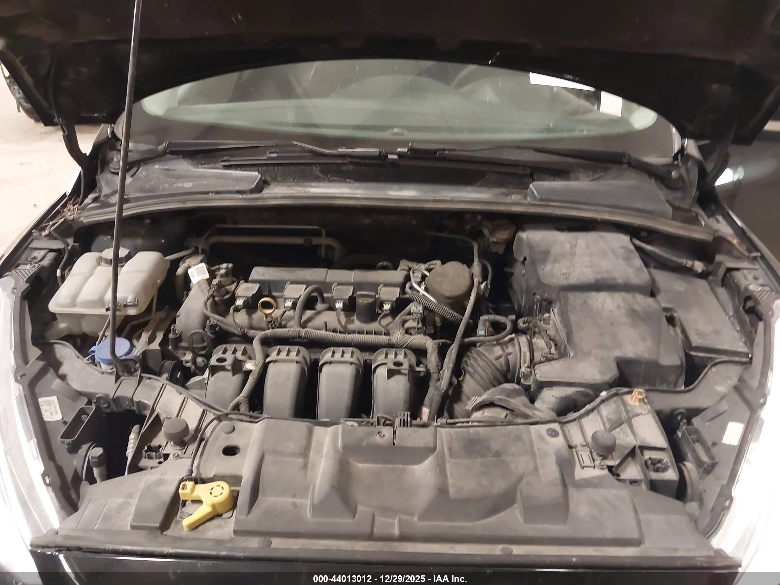 FORD FOCUS image 10