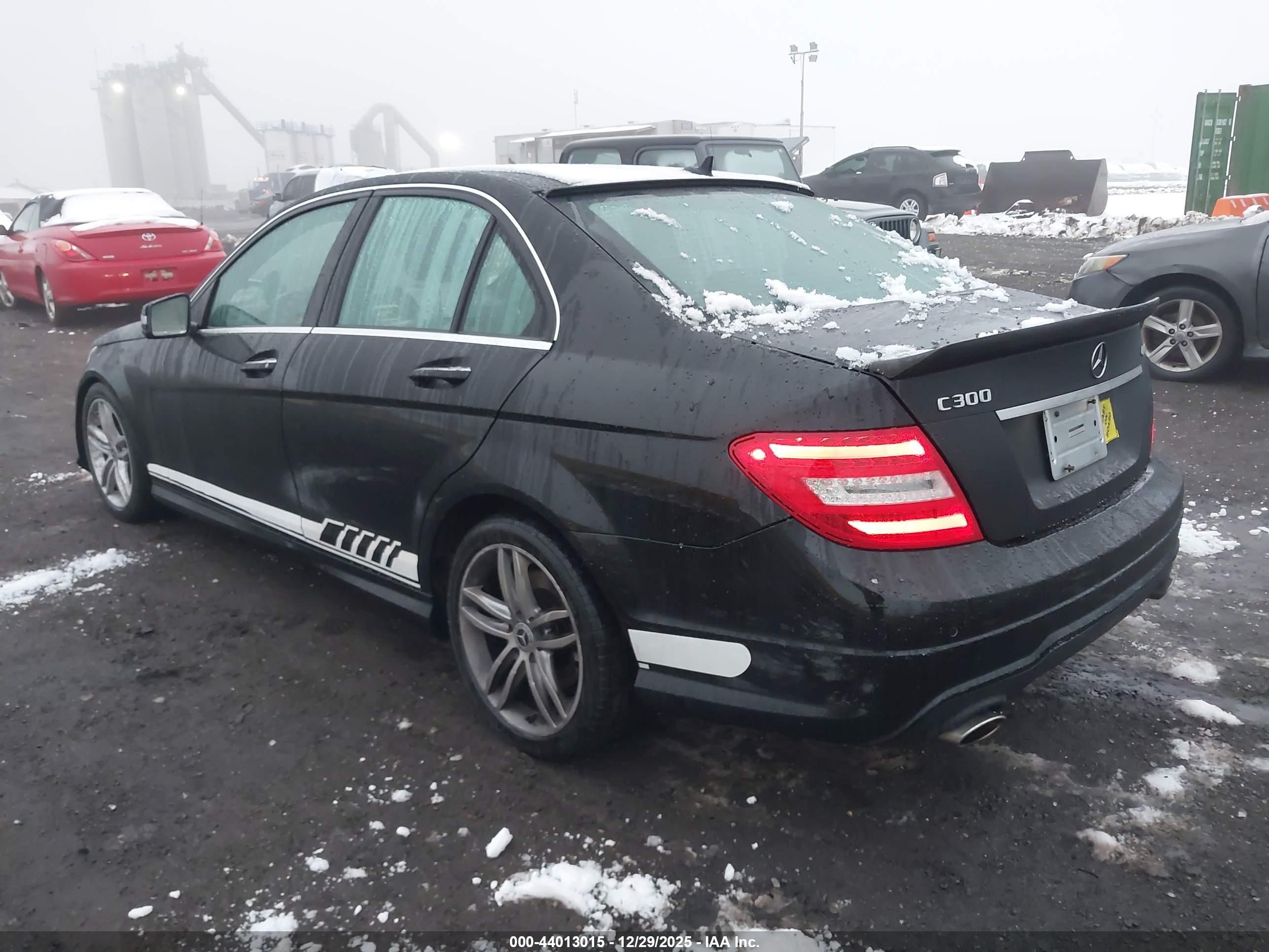 MERCEDES-BENZ C image 3