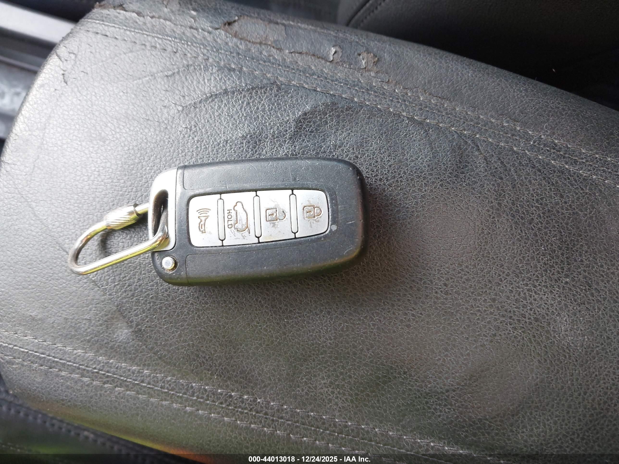 KIA SPORTAGE image 11