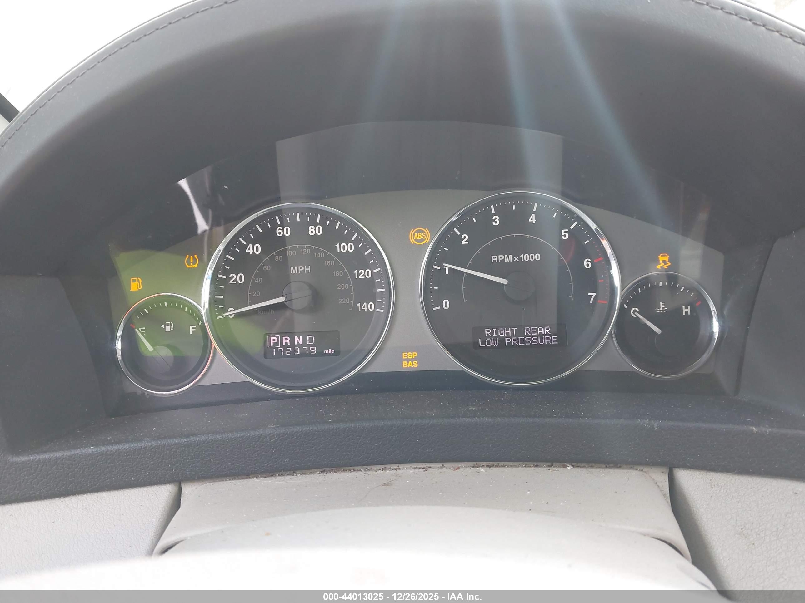 JEEP GRAND image 7