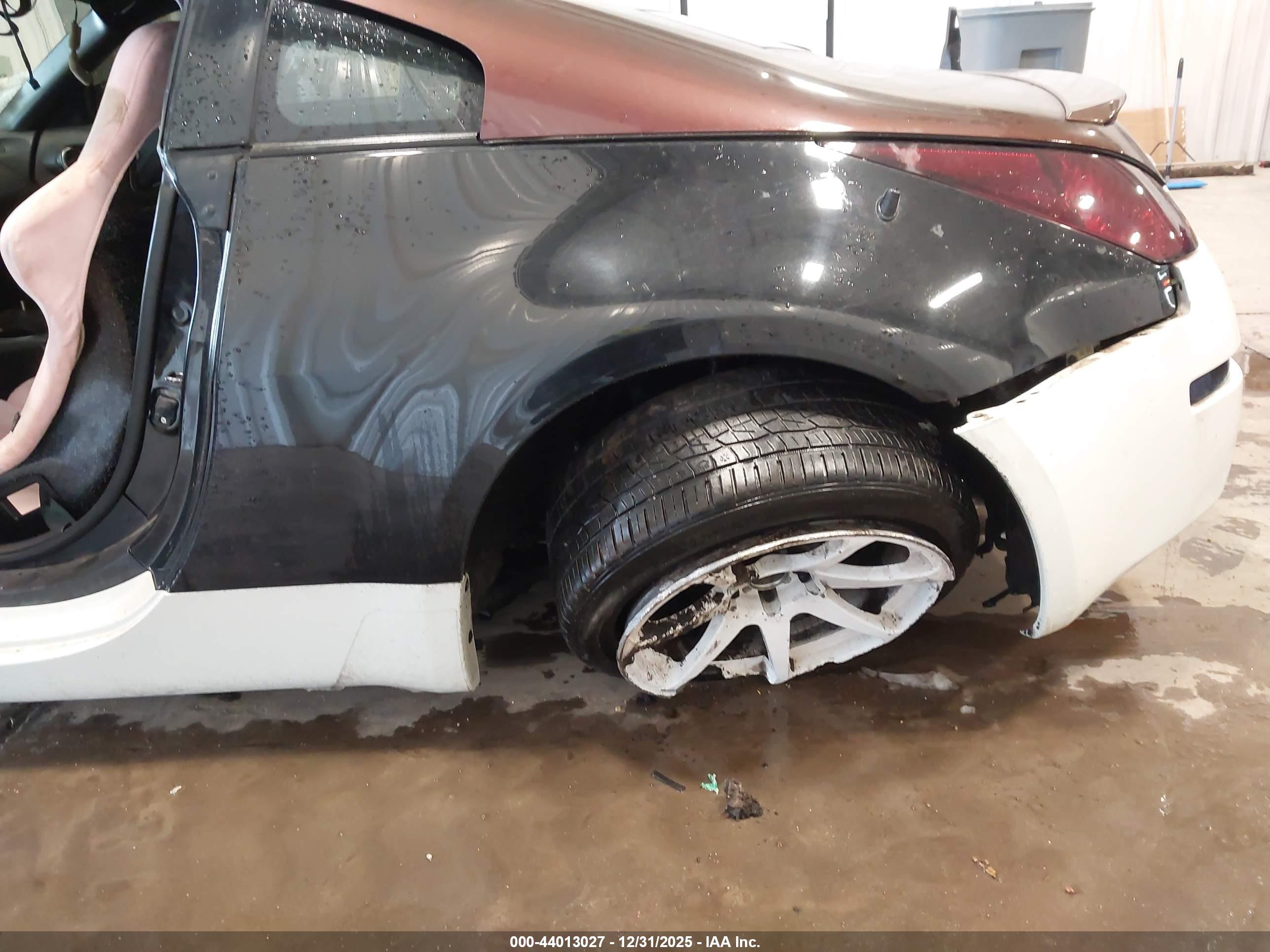 NISSAN 350Z image 6