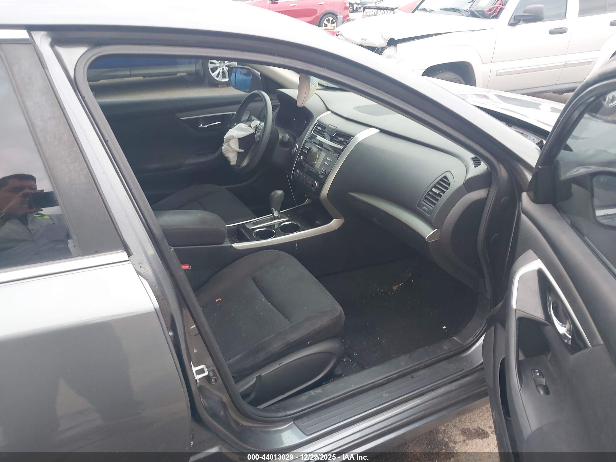 NISSAN ALTIMA image 5