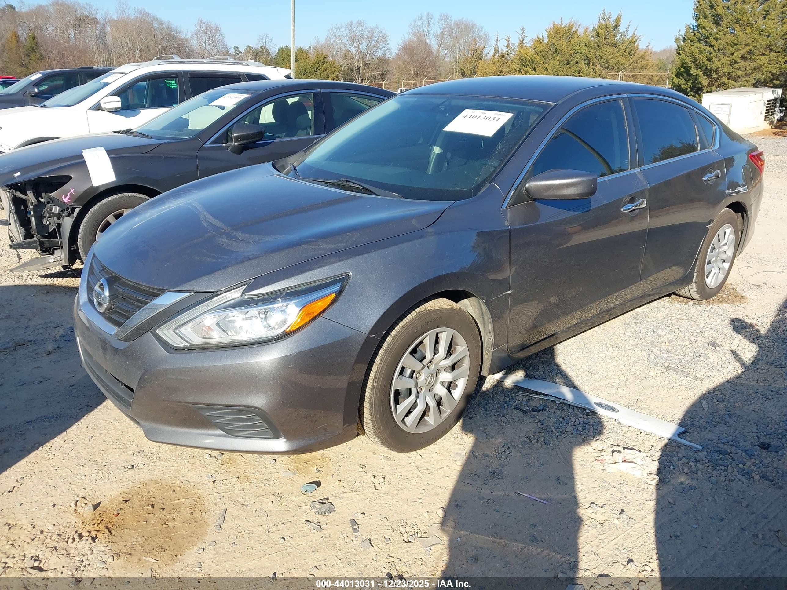 NISSAN ALTIMA image 2