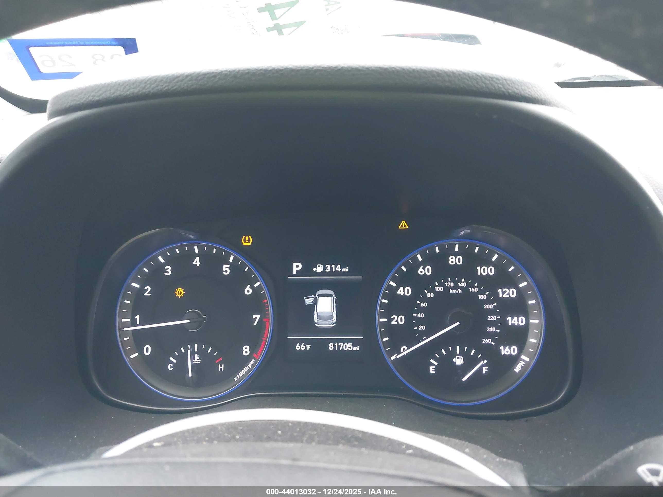 HYUNDAI KONA image 7
