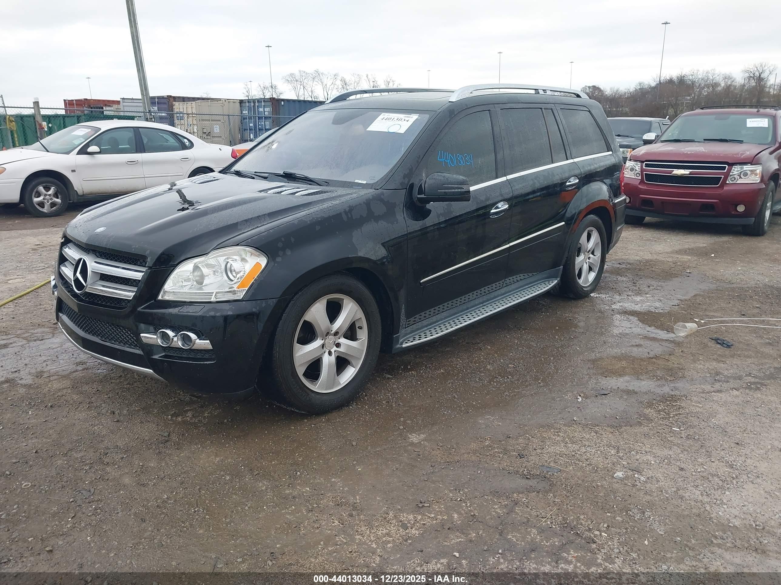 MERCEDES-BENZ GL image 2