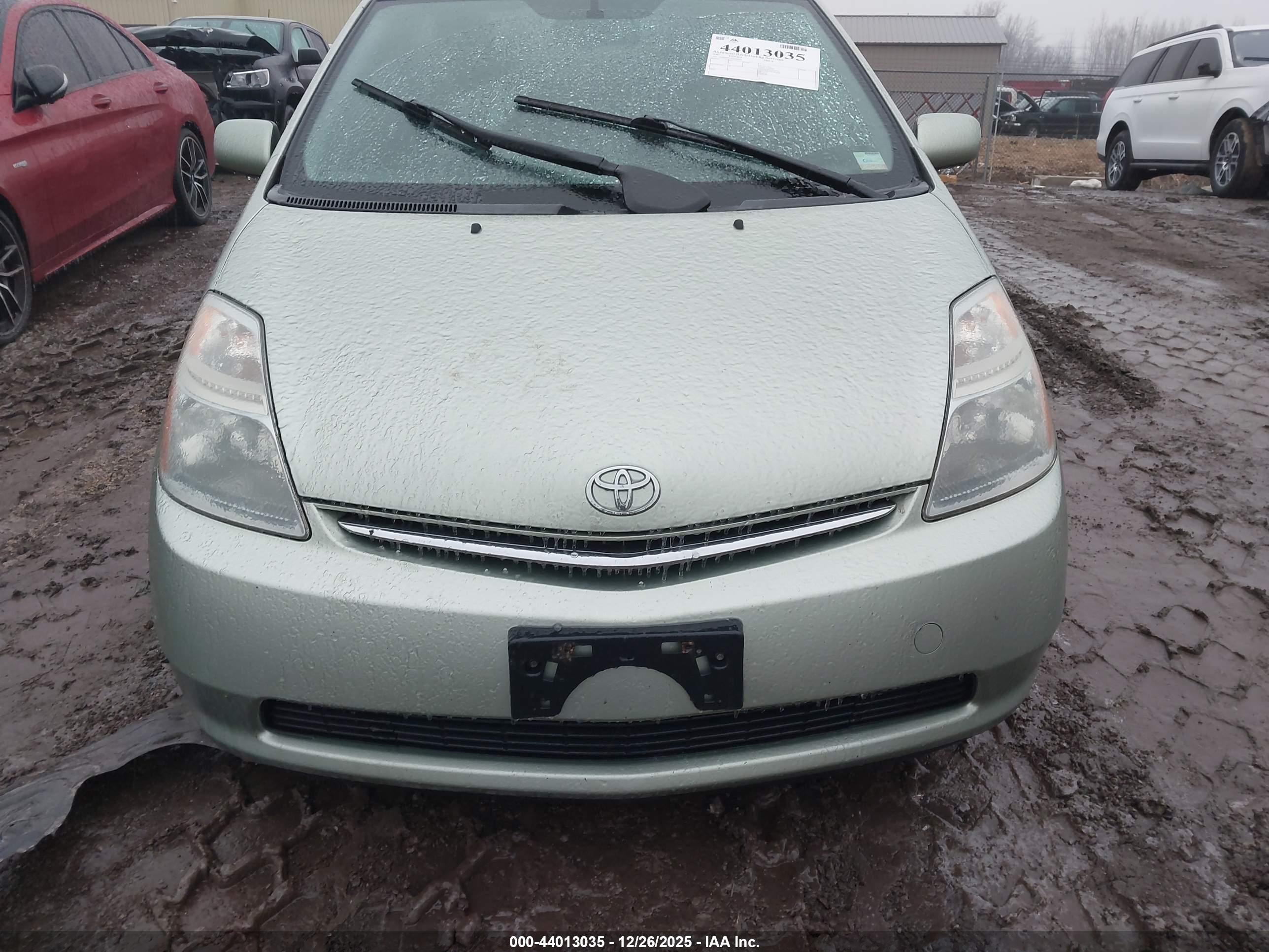 TOYOTA PRIUS image 6