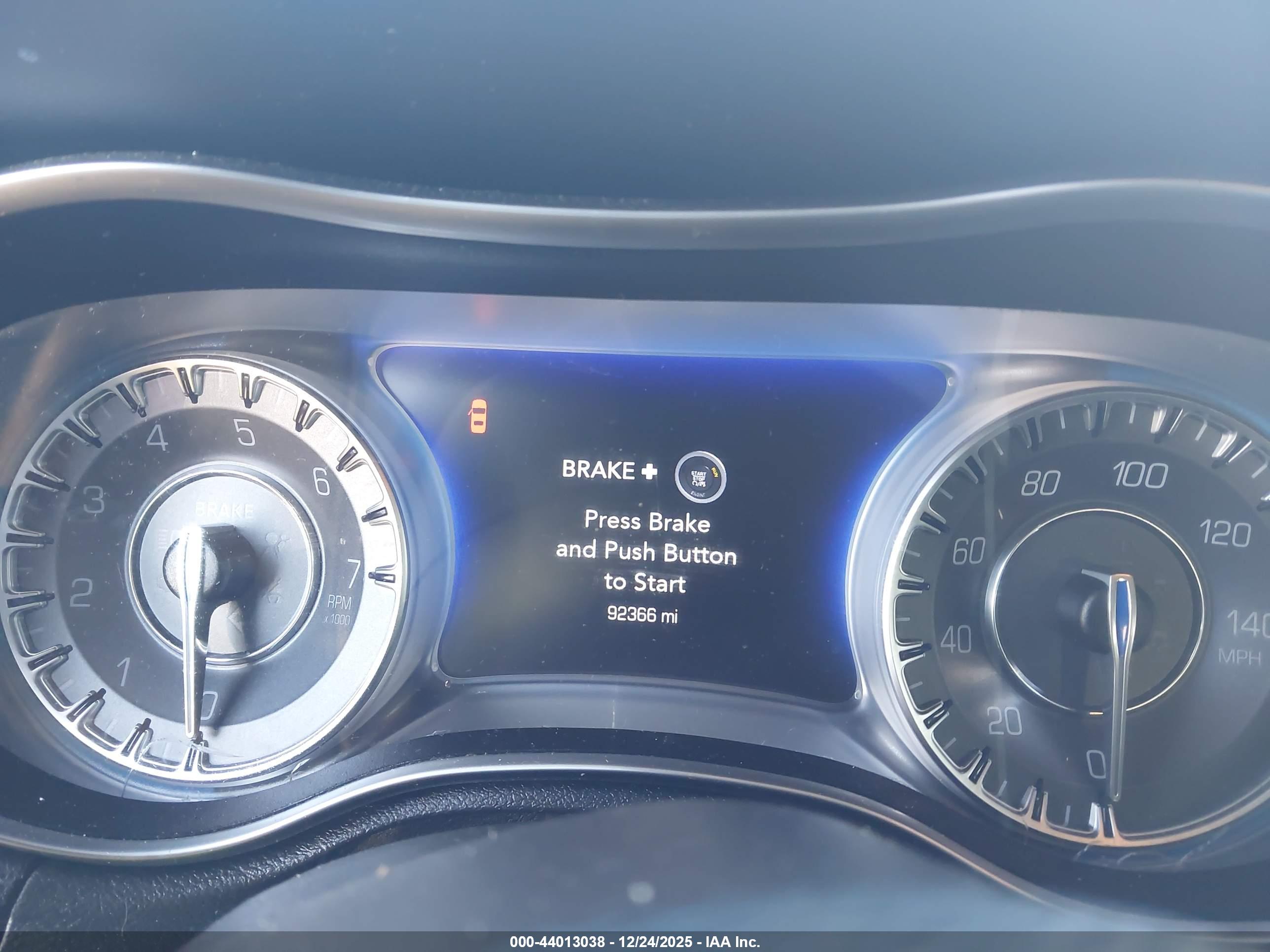 CHRYSLER 300 image 7