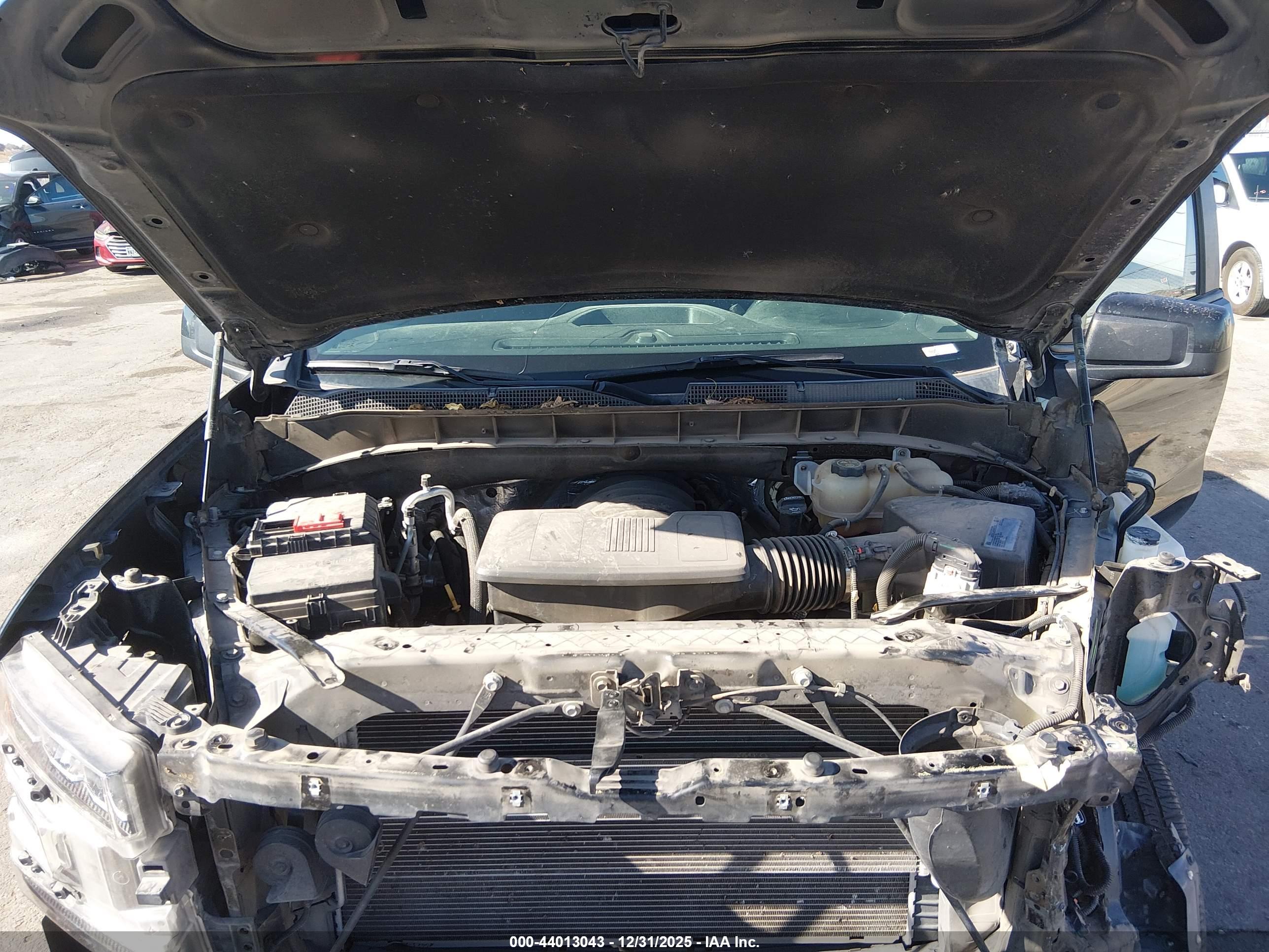 CHEVROLET SILVERADO image 10