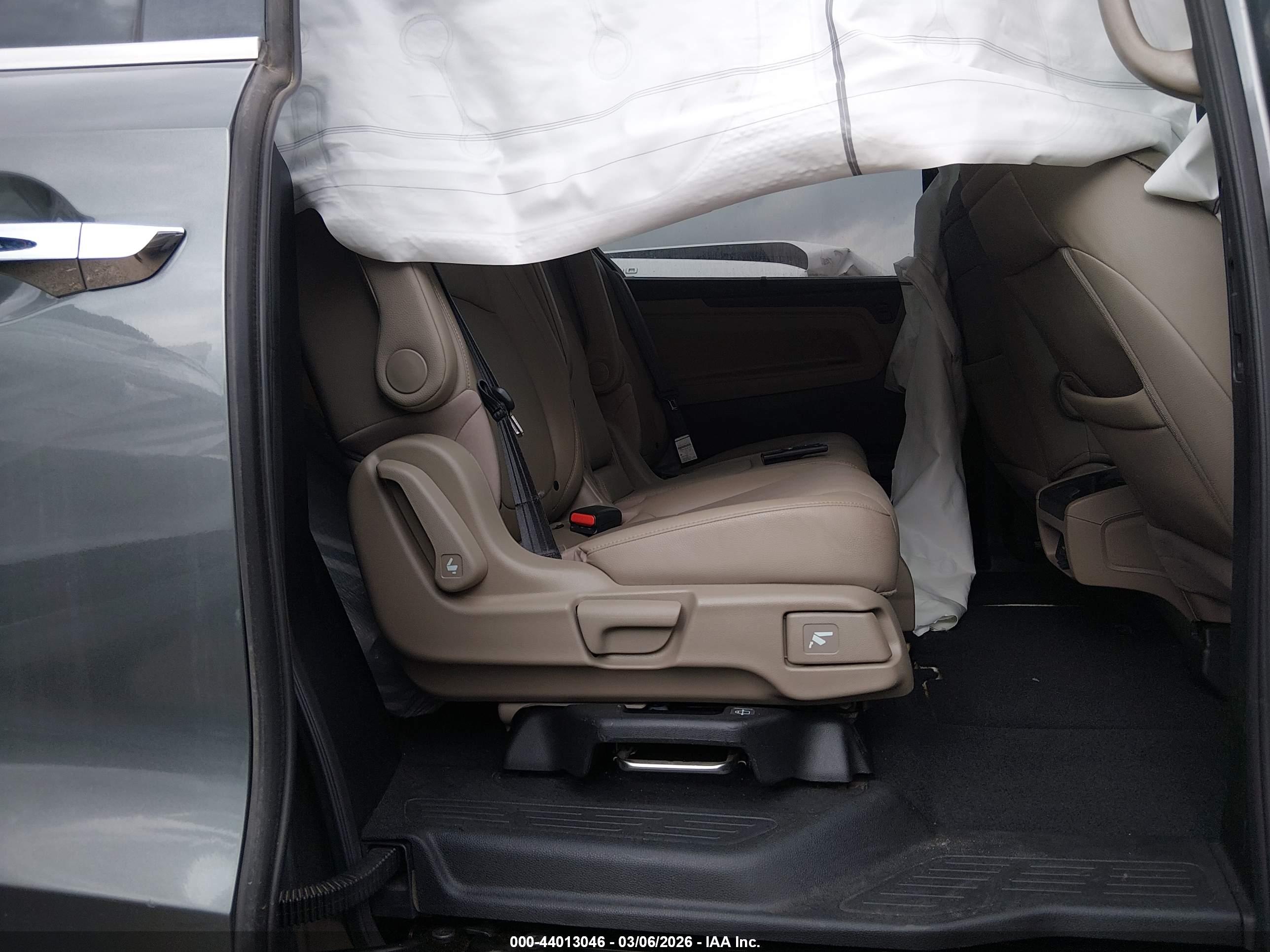 HONDA ODYSSEY image 8