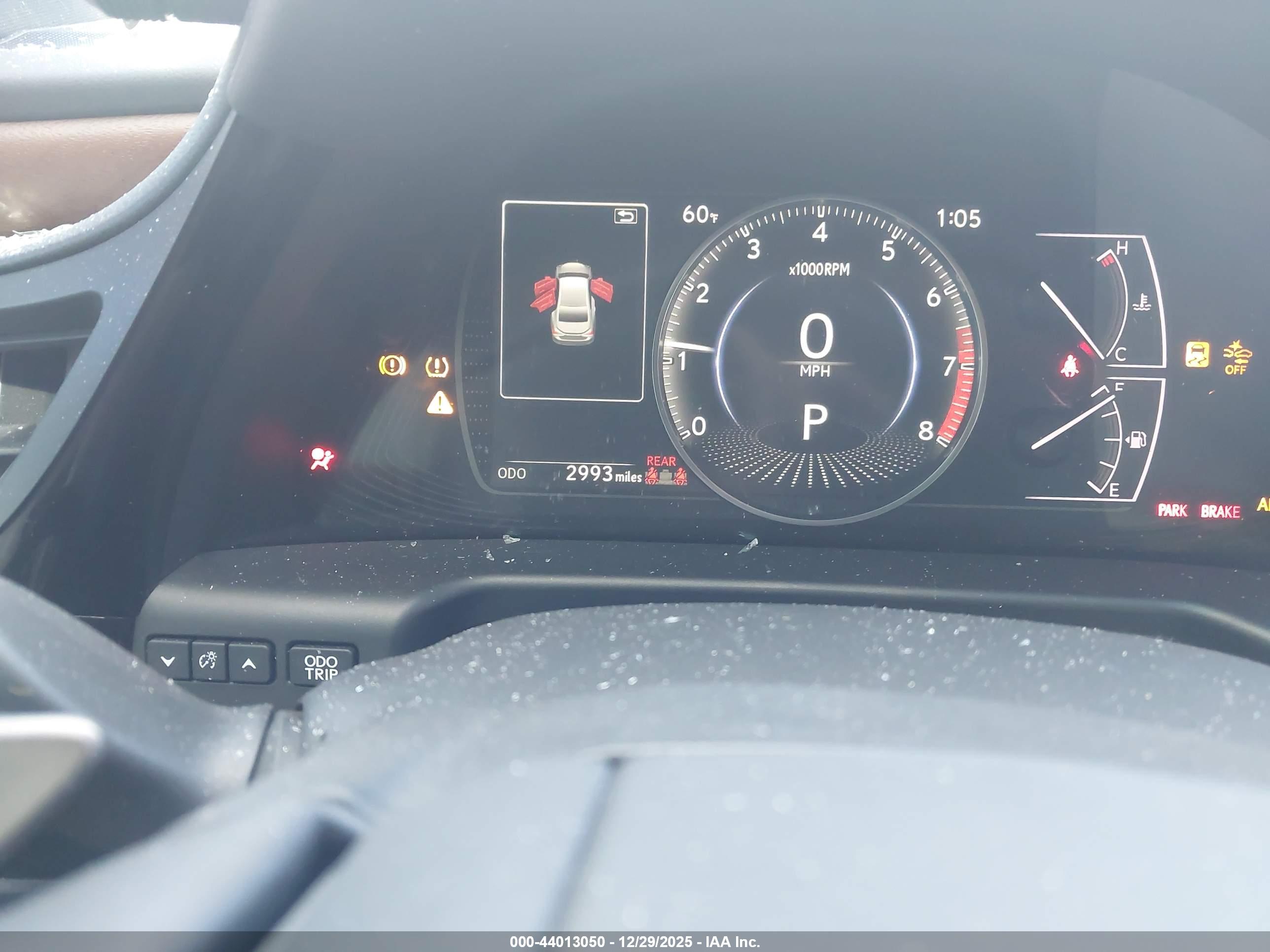 LEXUS ES image 7