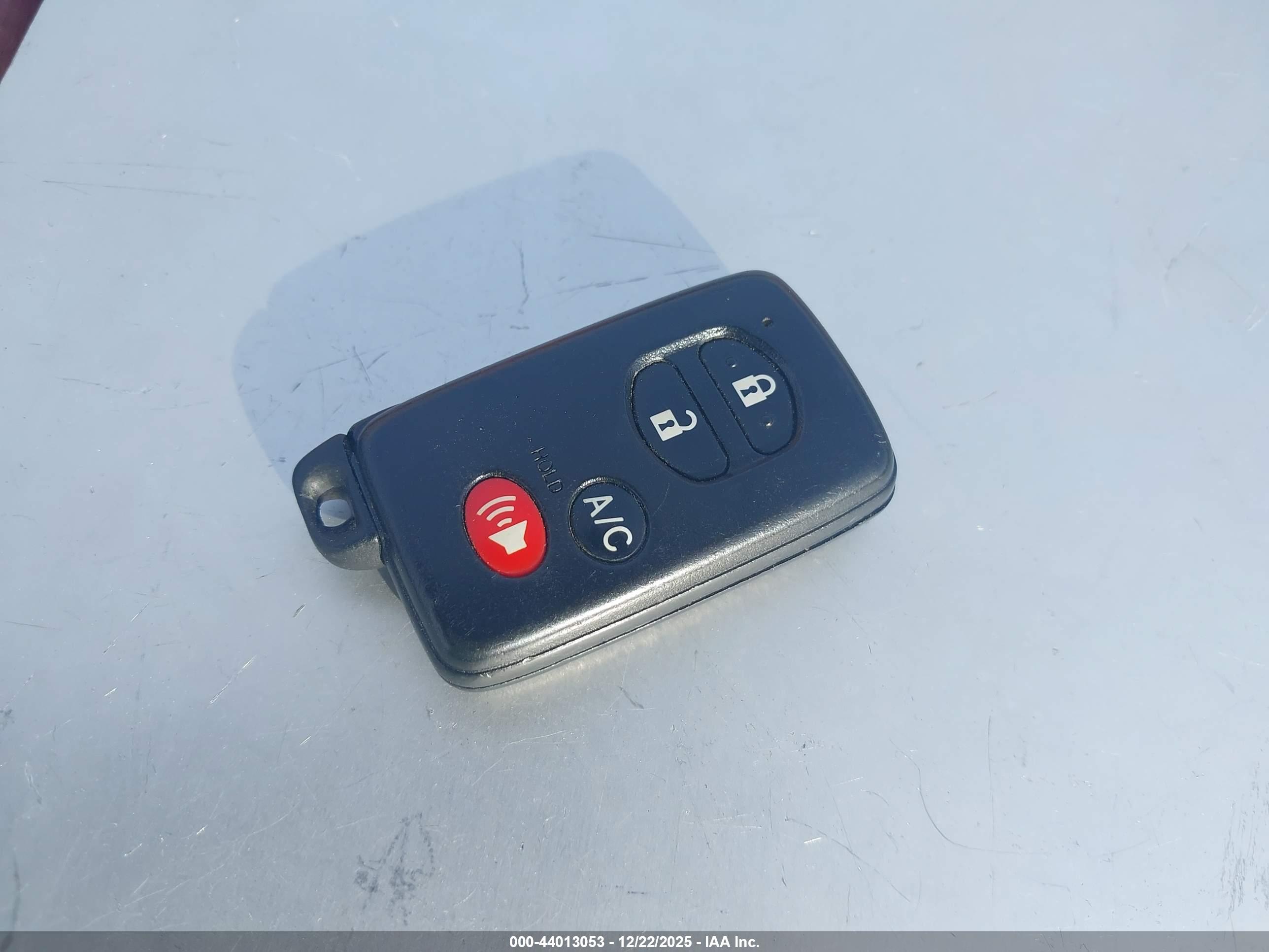 TOYOTA PRIUS image 11