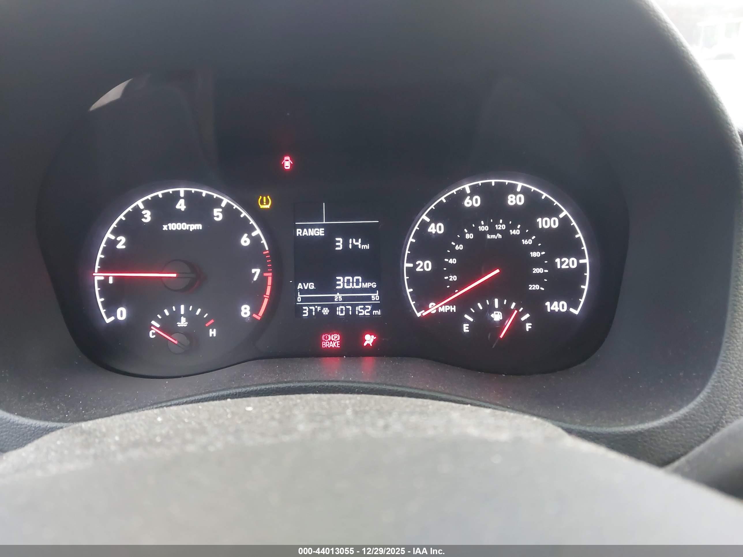 HYUNDAI ACCENT image 7