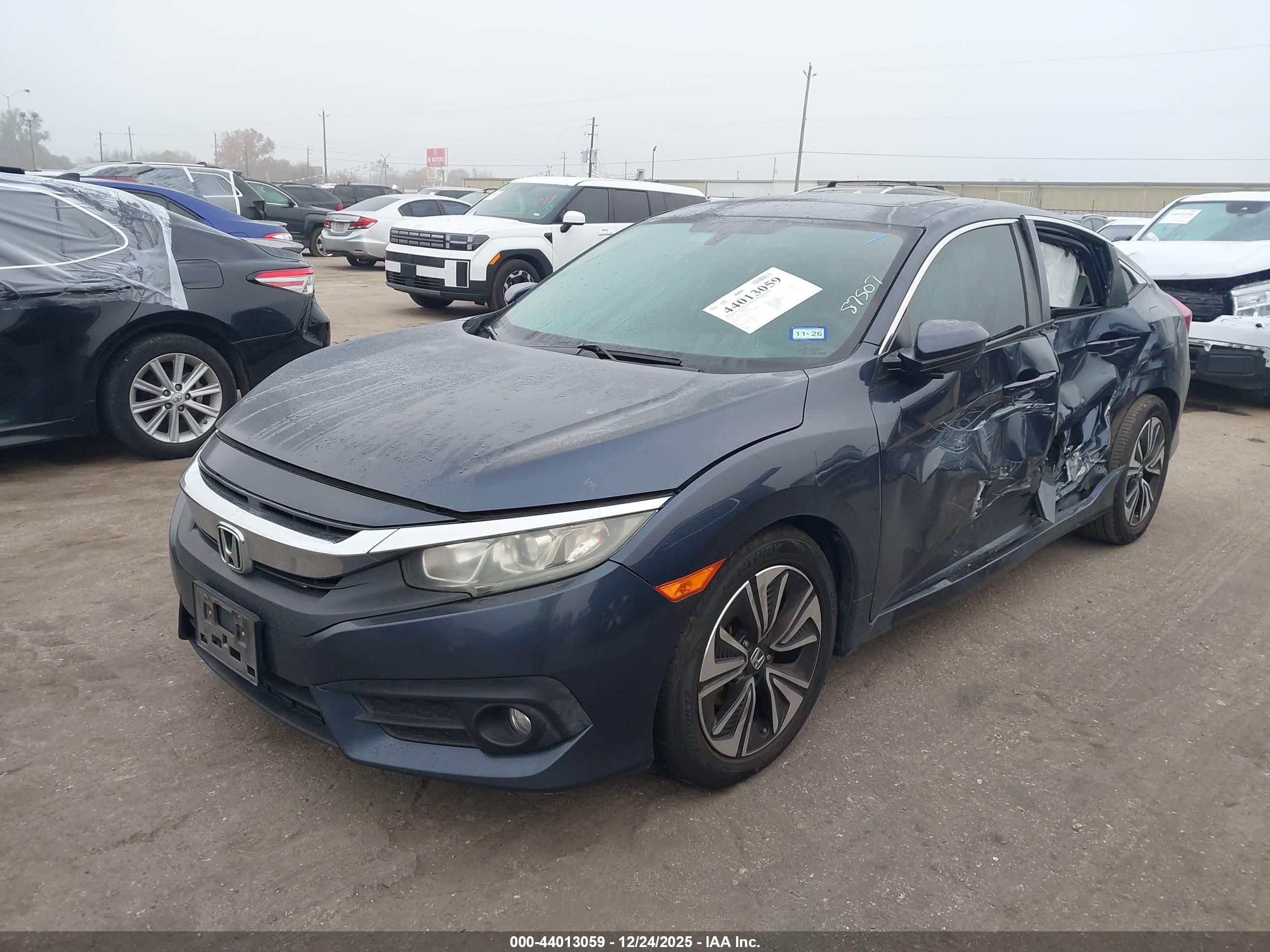 HONDA CIVIC image 6