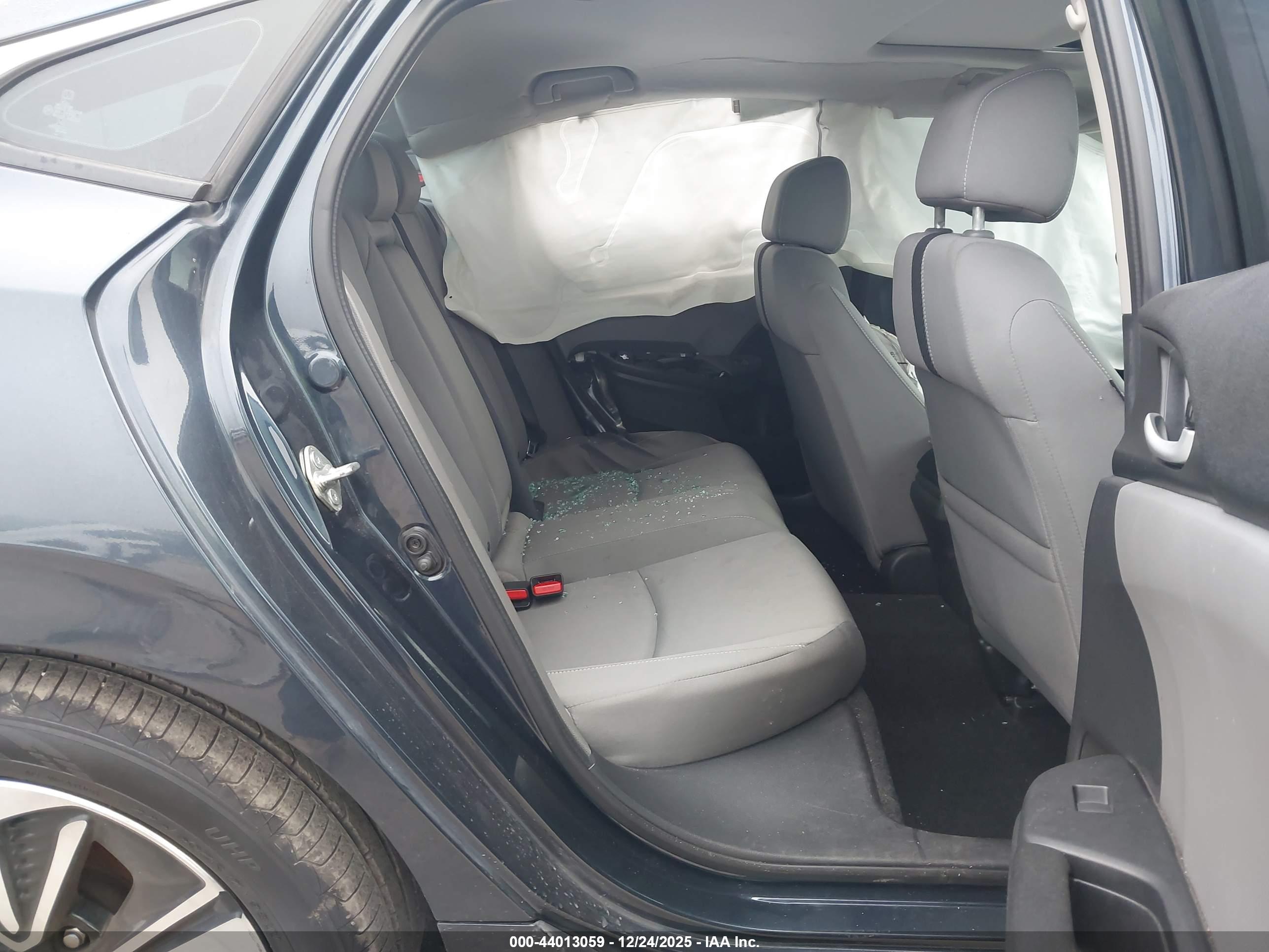 HONDA CIVIC image 8