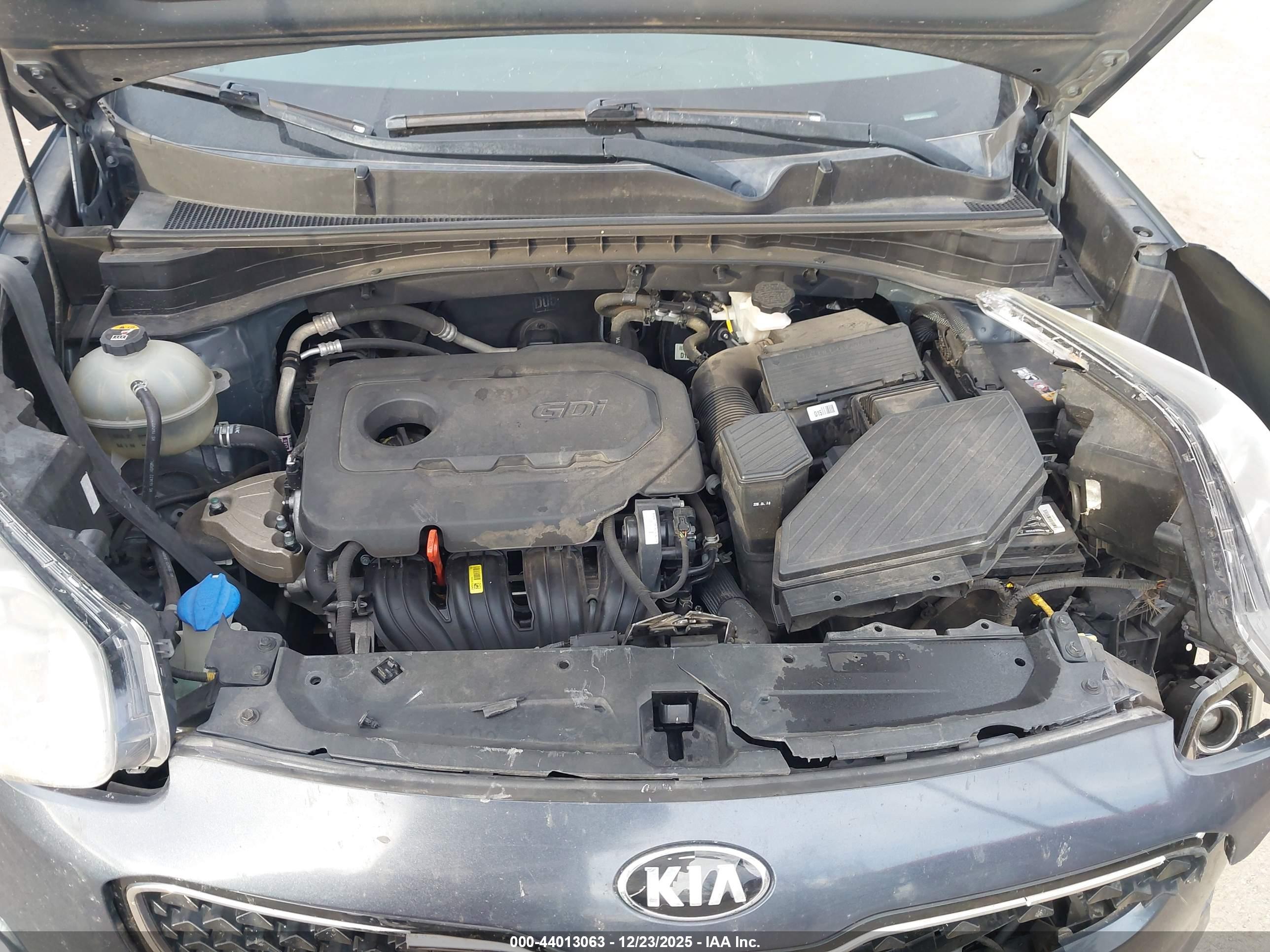 KIA SPORTAGE image 10