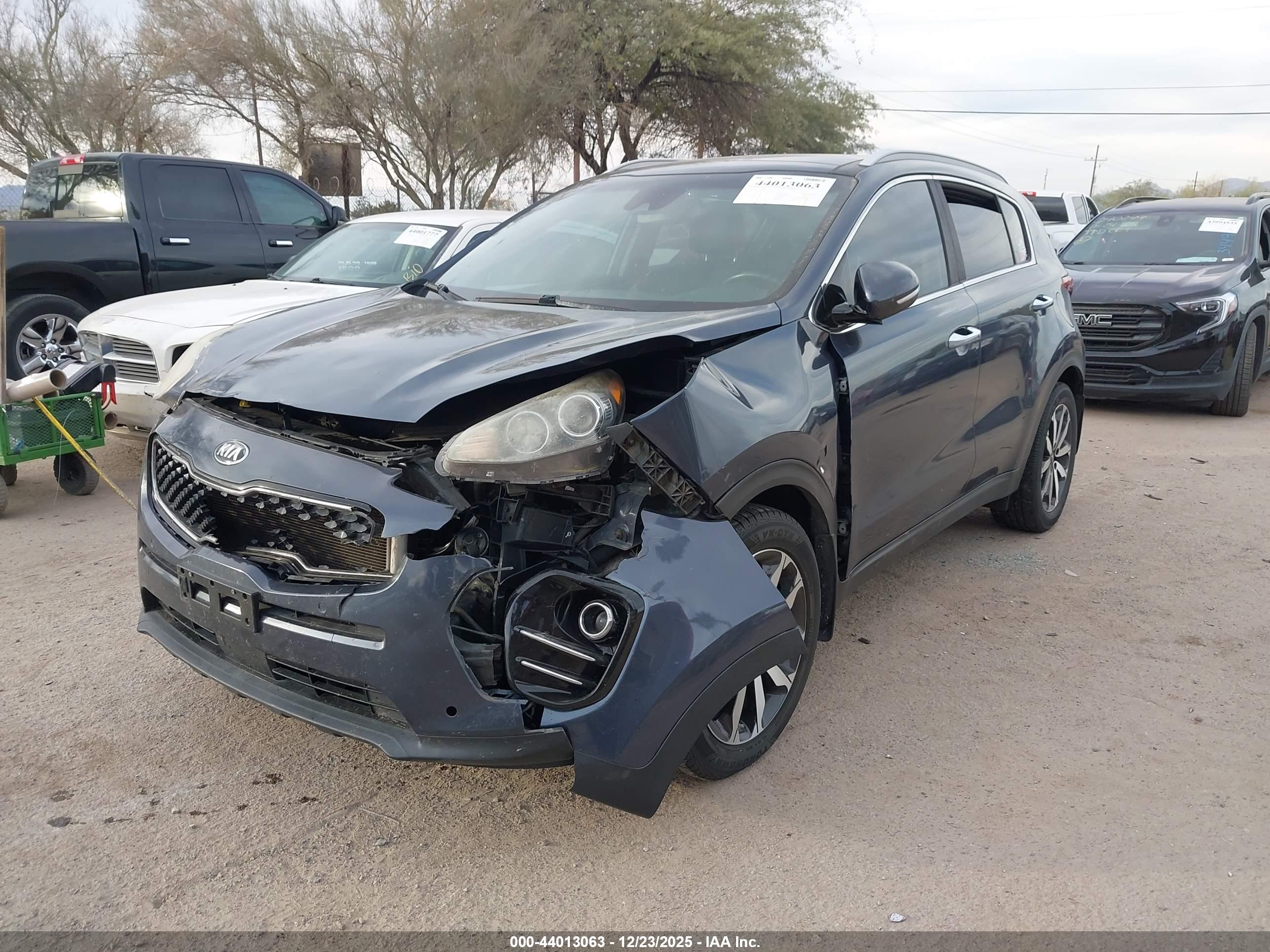 KIA SPORTAGE image 6