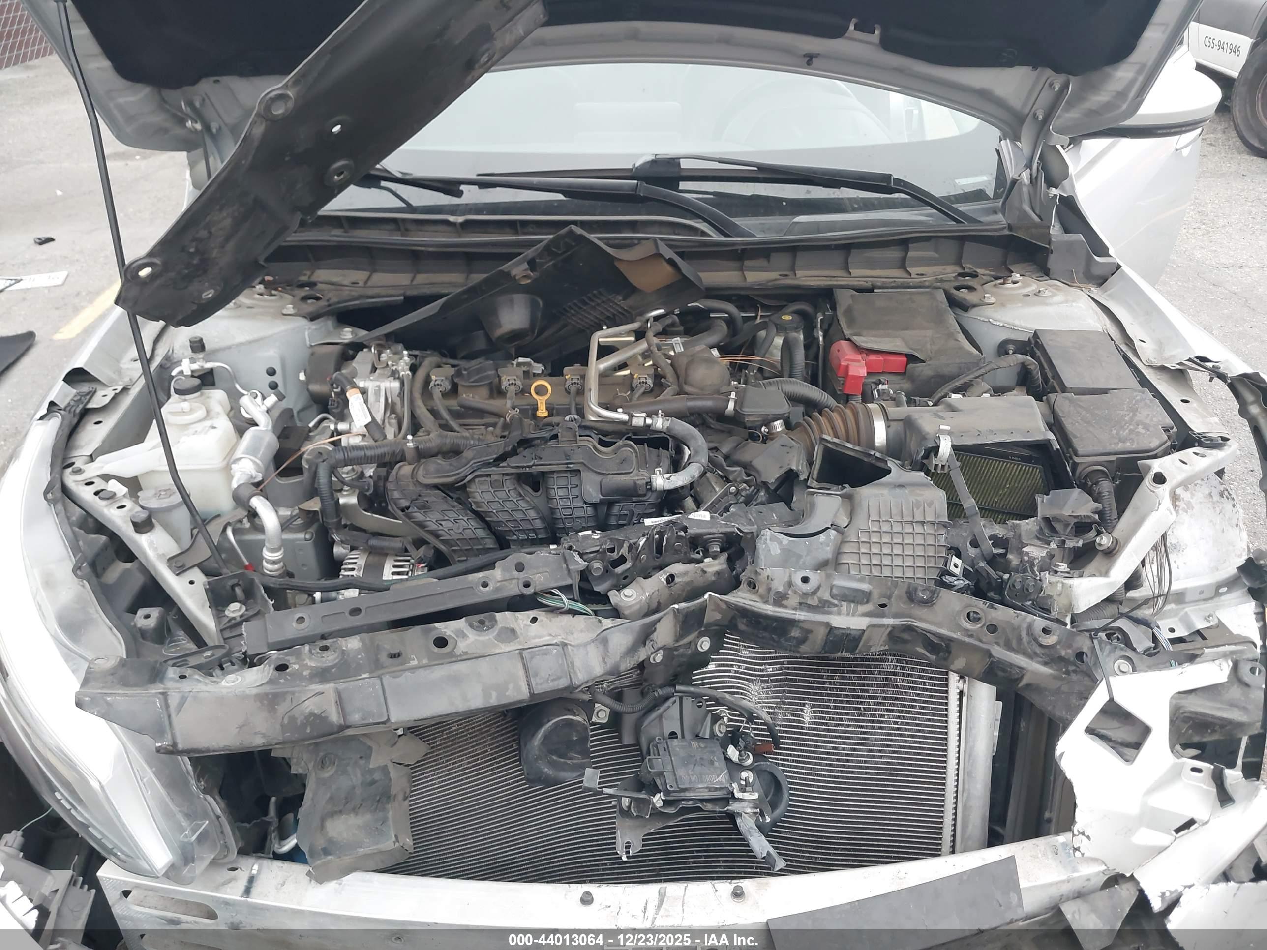 NISSAN ALTIMA image 10