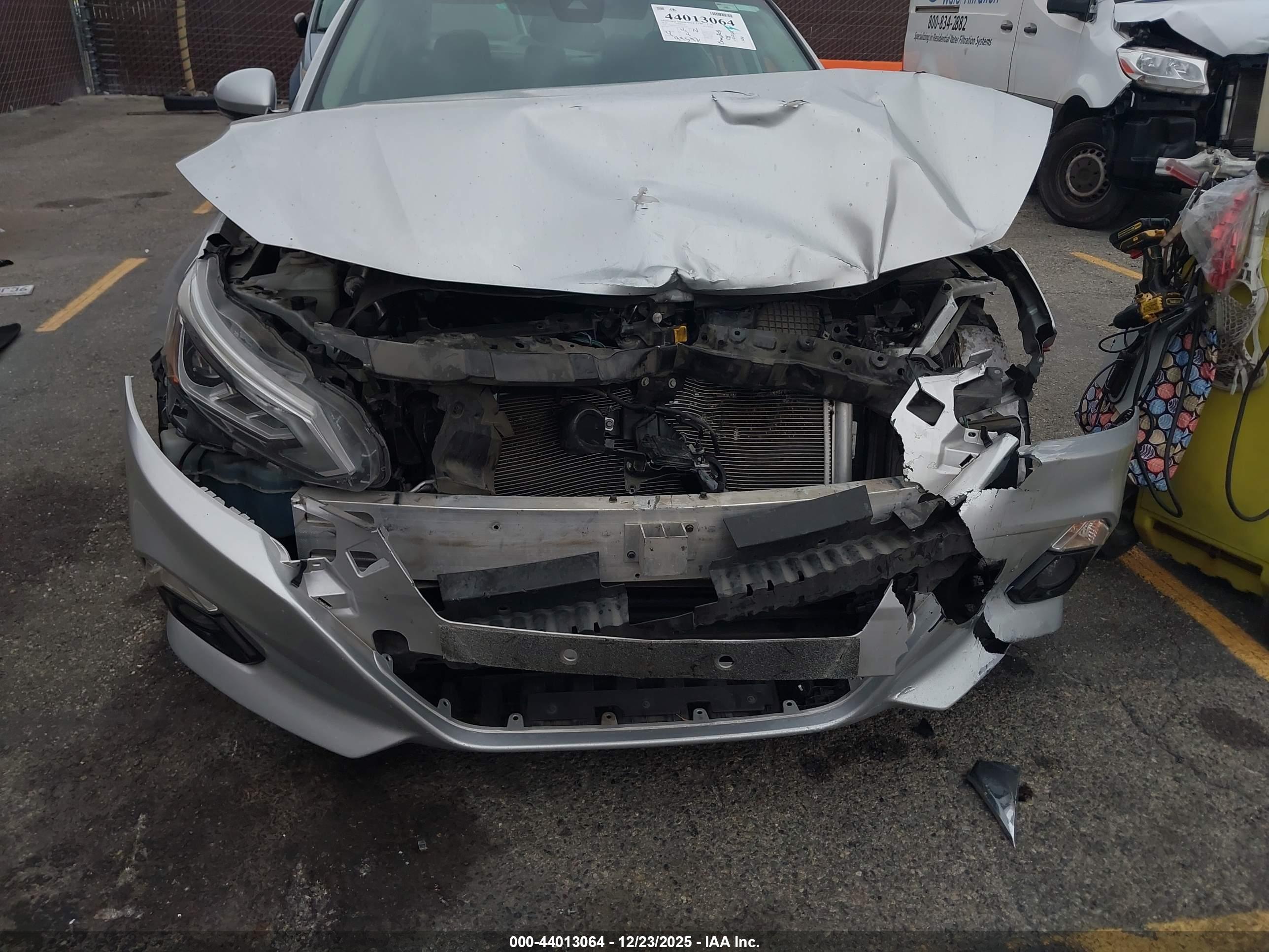 NISSAN ALTIMA image 6