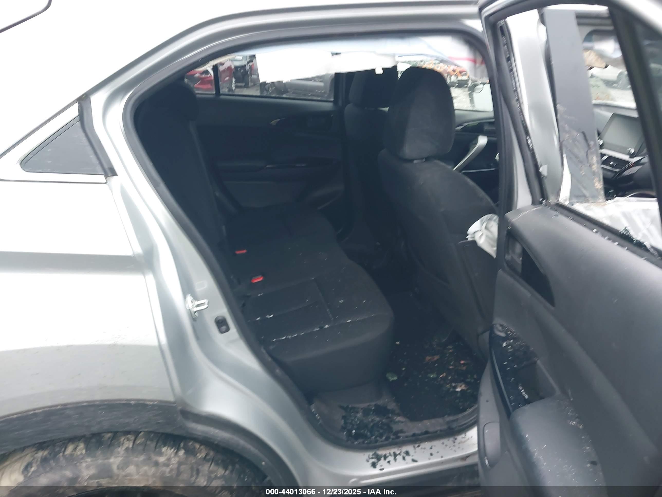 MITSUBISHI ECLIPSE image 8