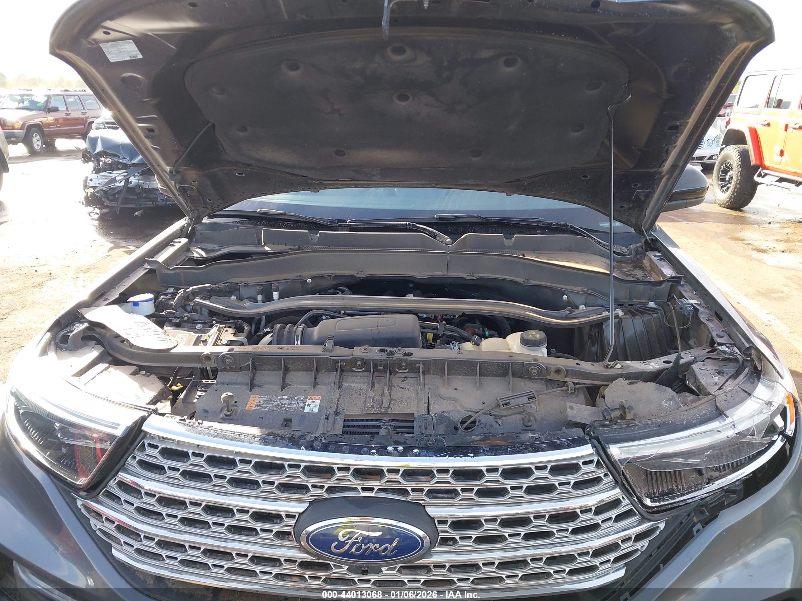 FORD EXPLORER image 10