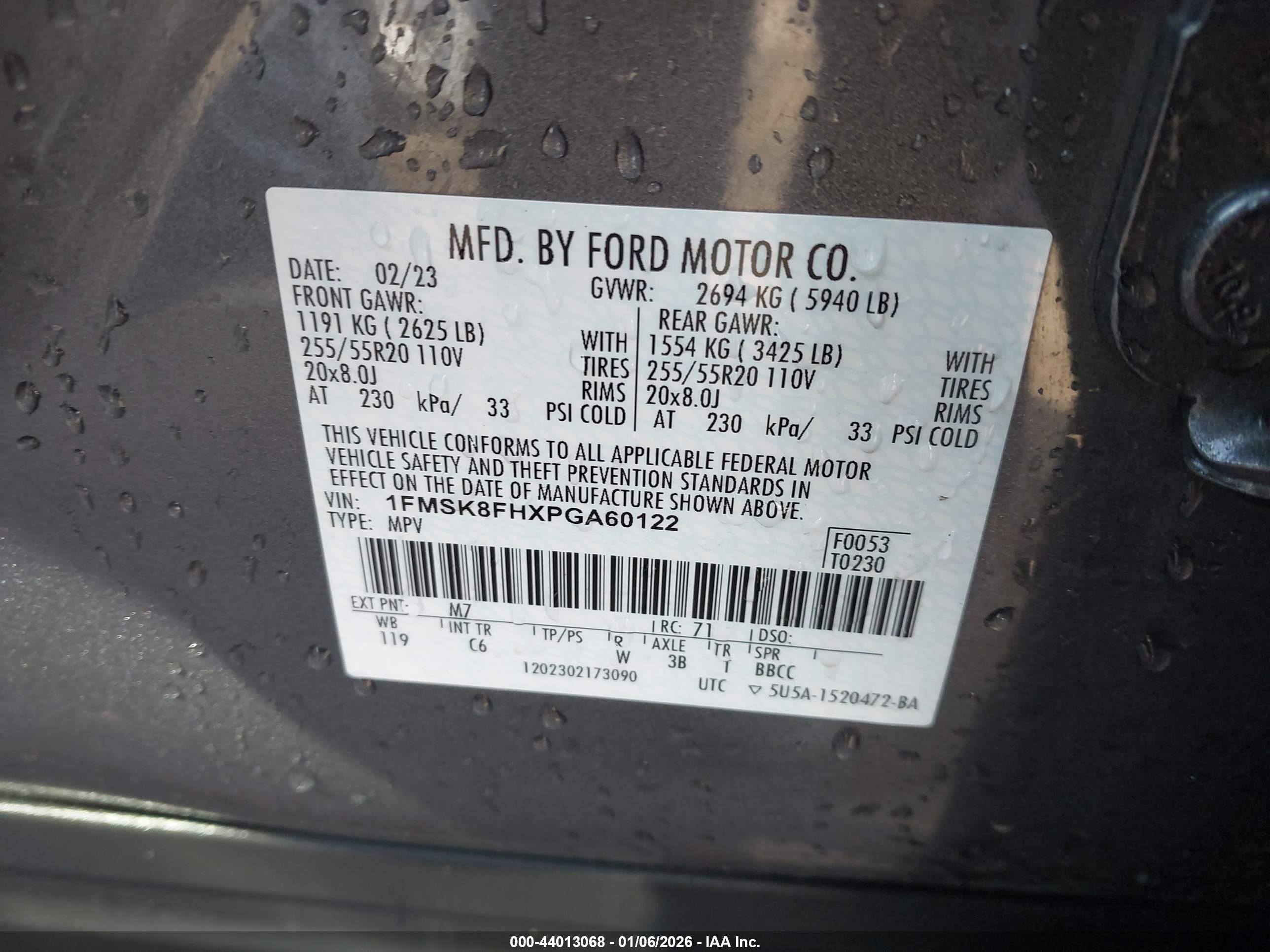 FORD EXPLORER image 9