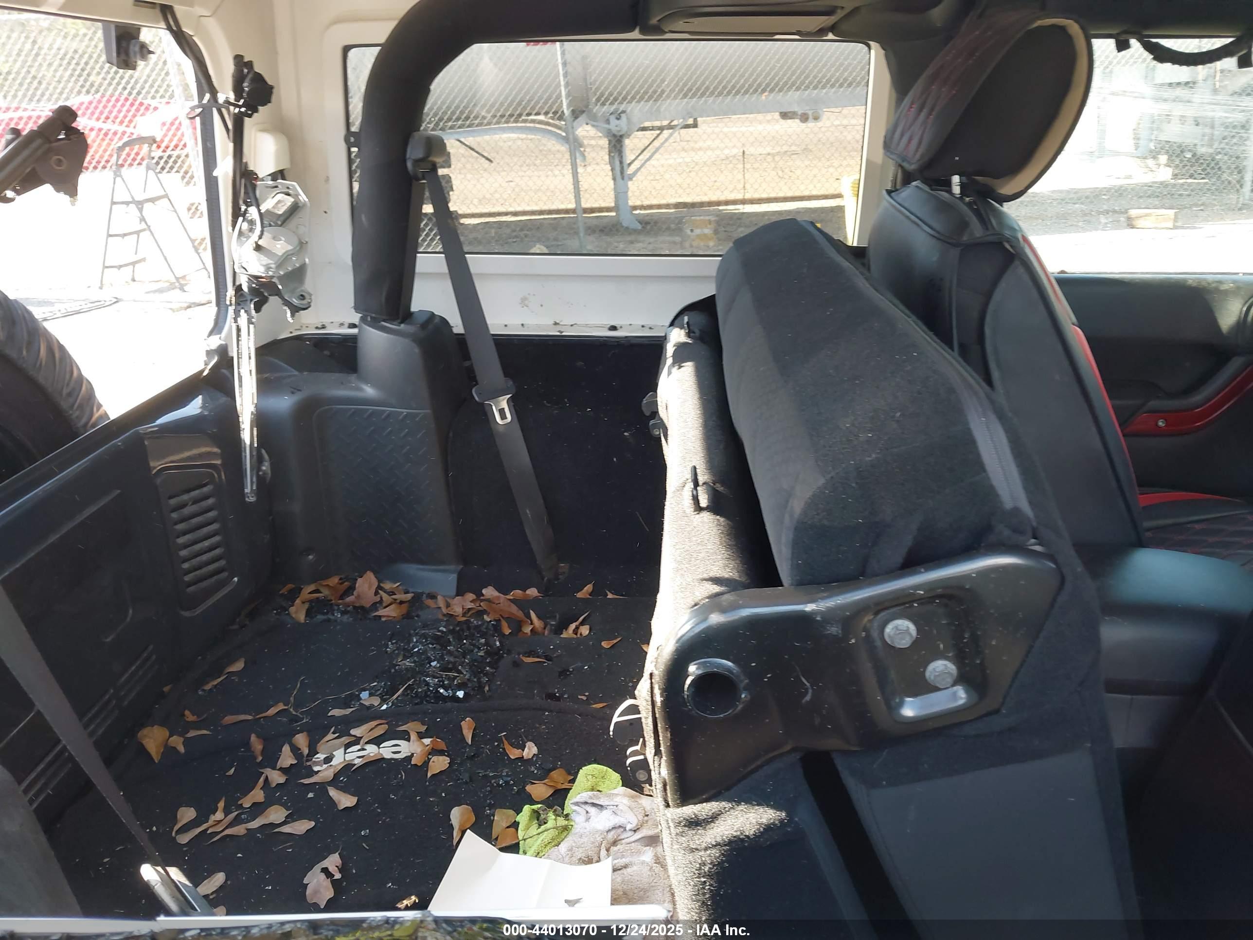 JEEP WRANGLER image 8