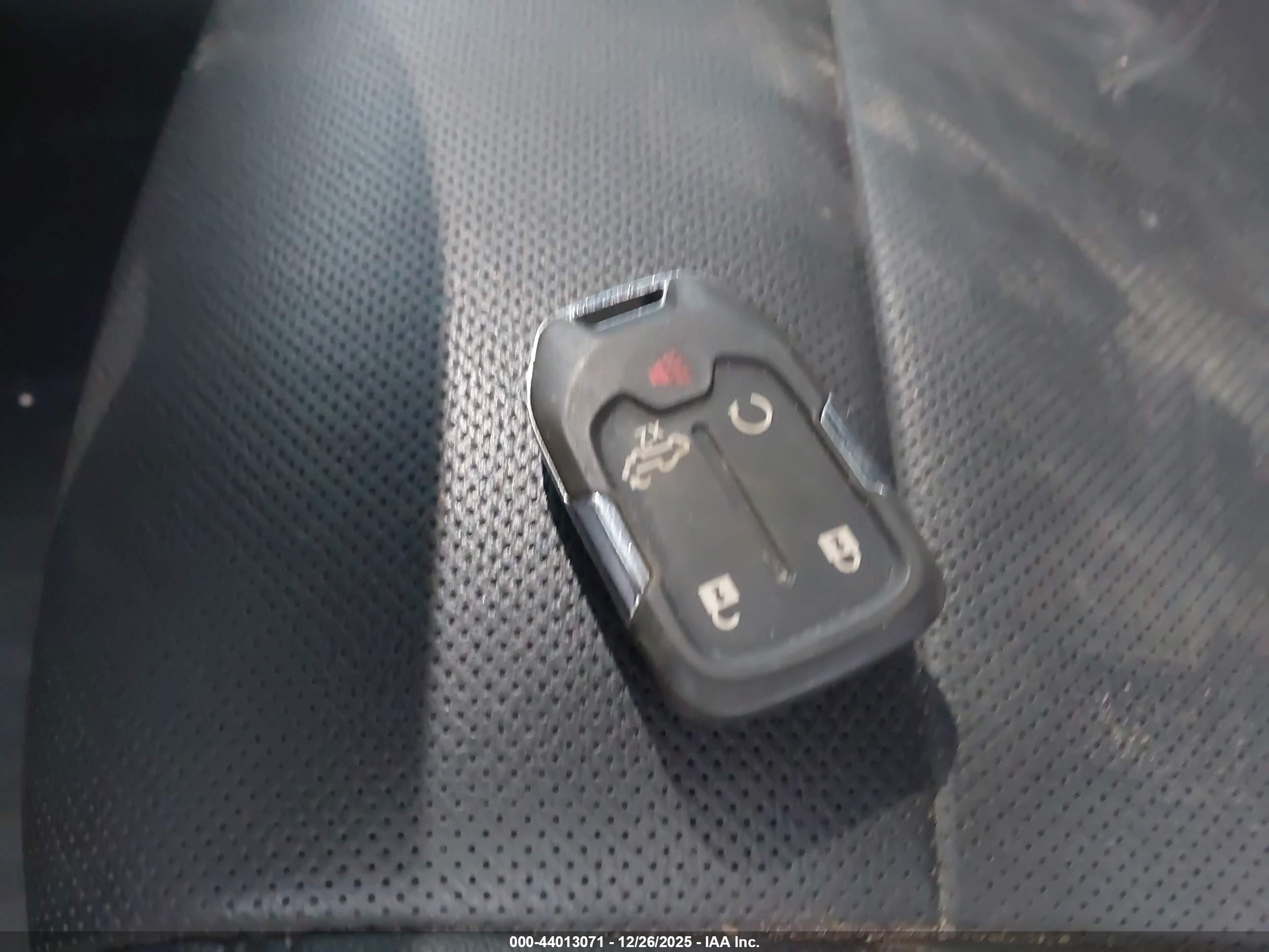 GMC SIERRA image 11