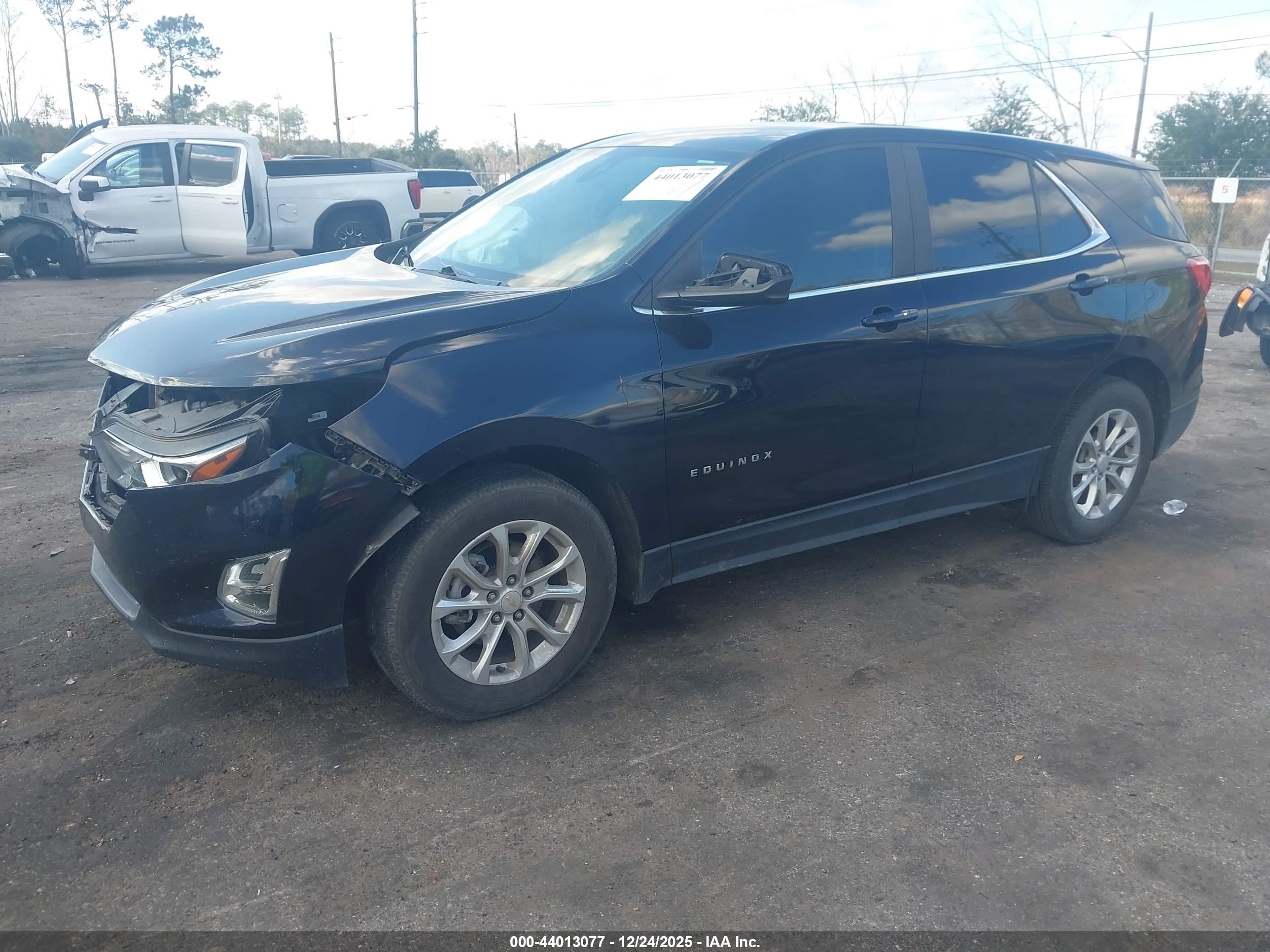 CHEVROLET EQUINOX image 2