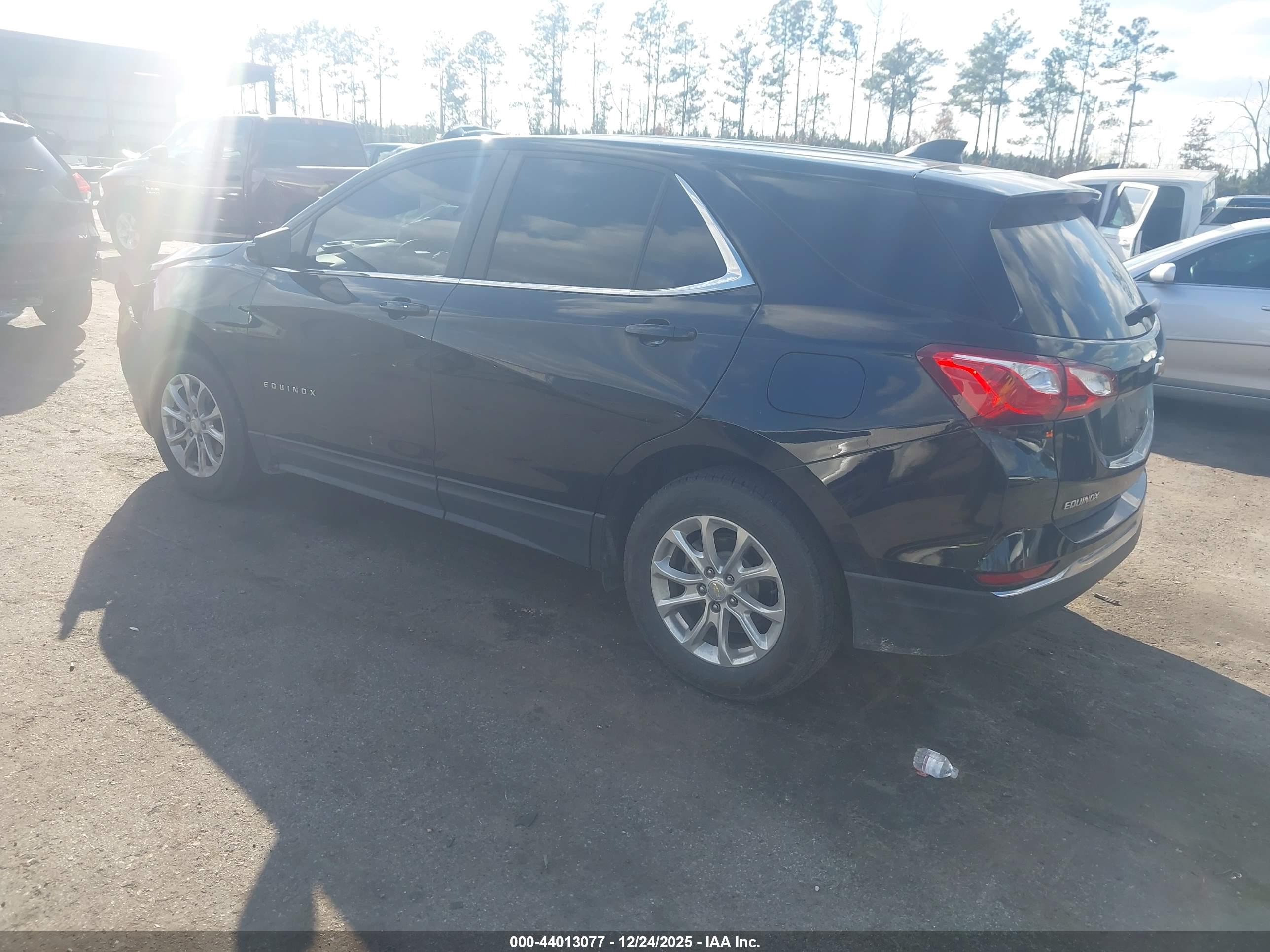 CHEVROLET EQUINOX image 3