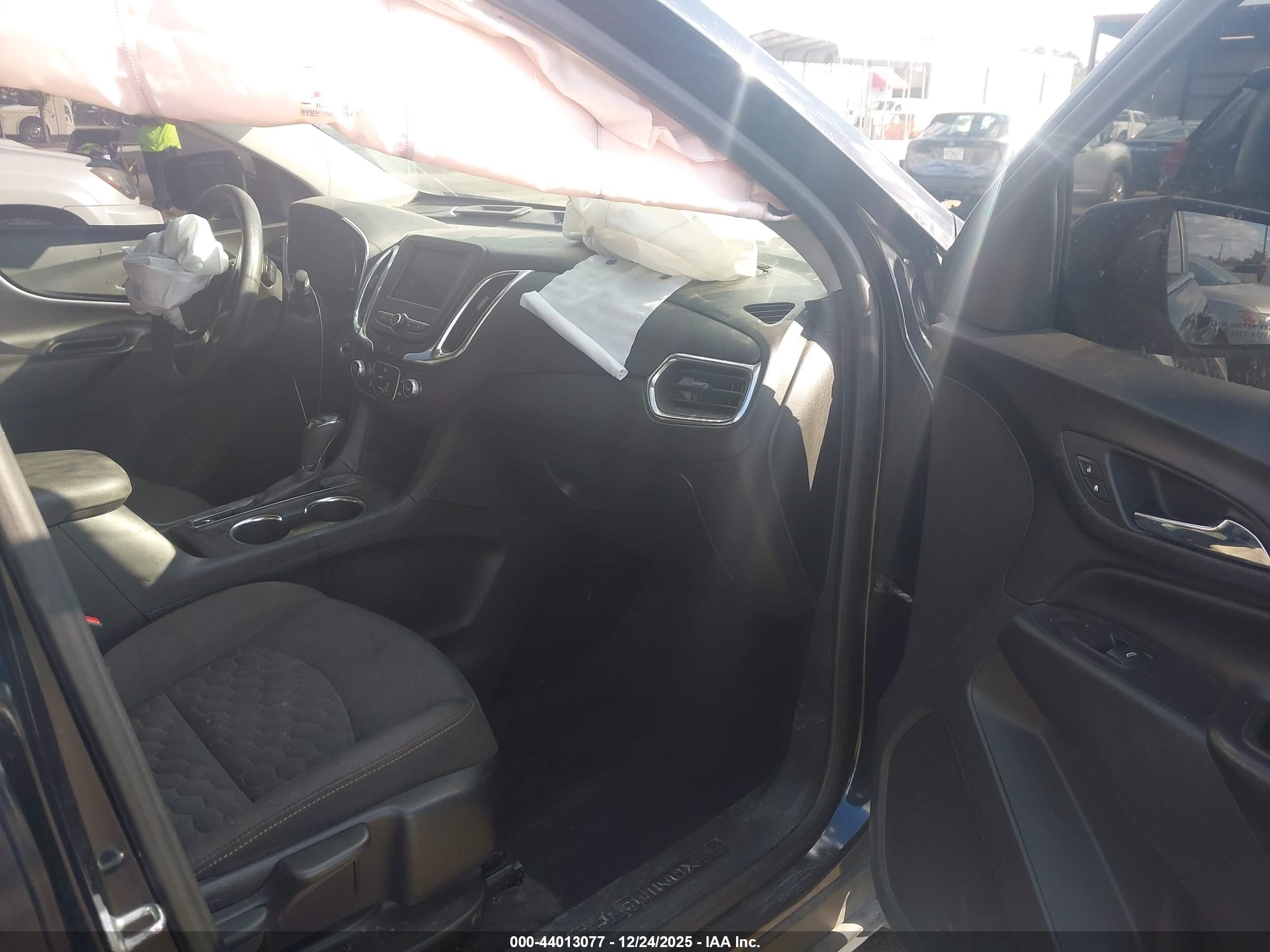 CHEVROLET EQUINOX image 5