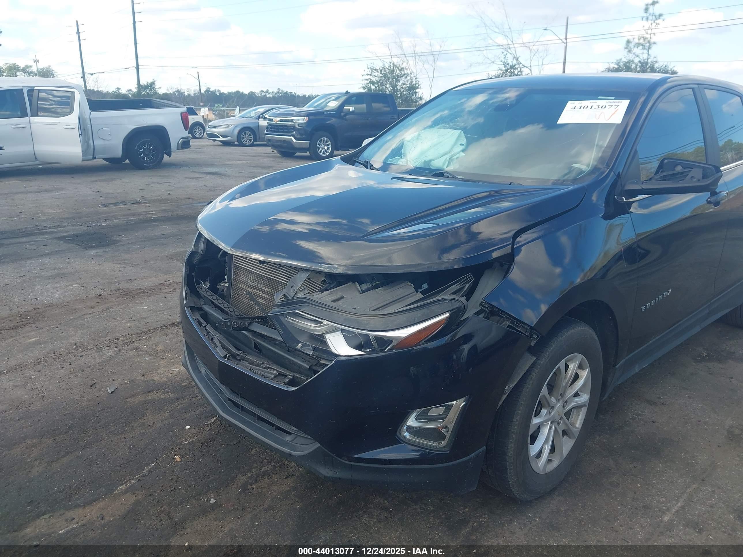 CHEVROLET EQUINOX image 6