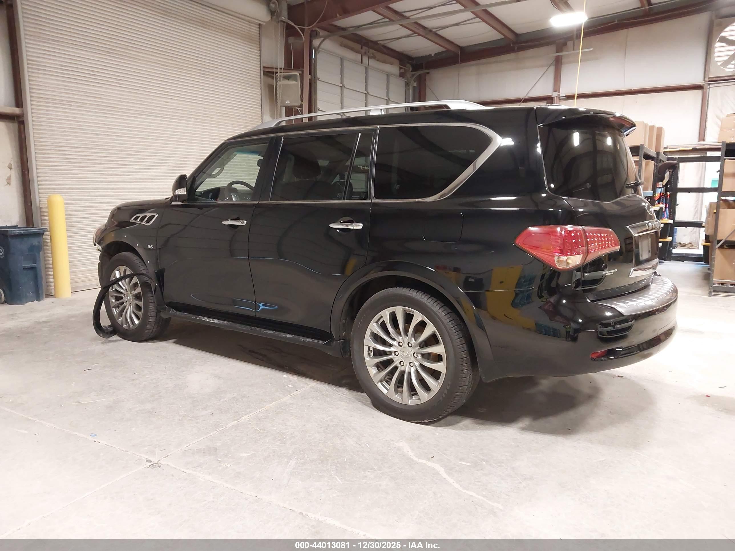 INFINITI QX80 image 3