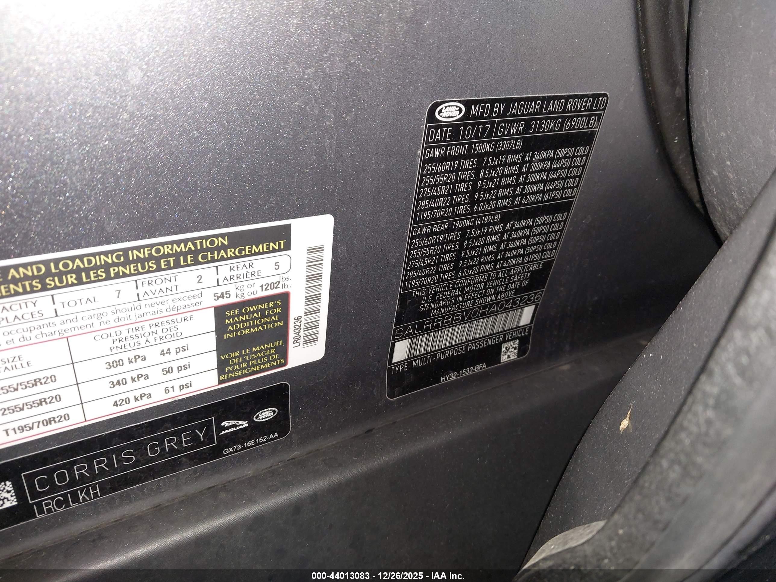 LAND ROVER image 9