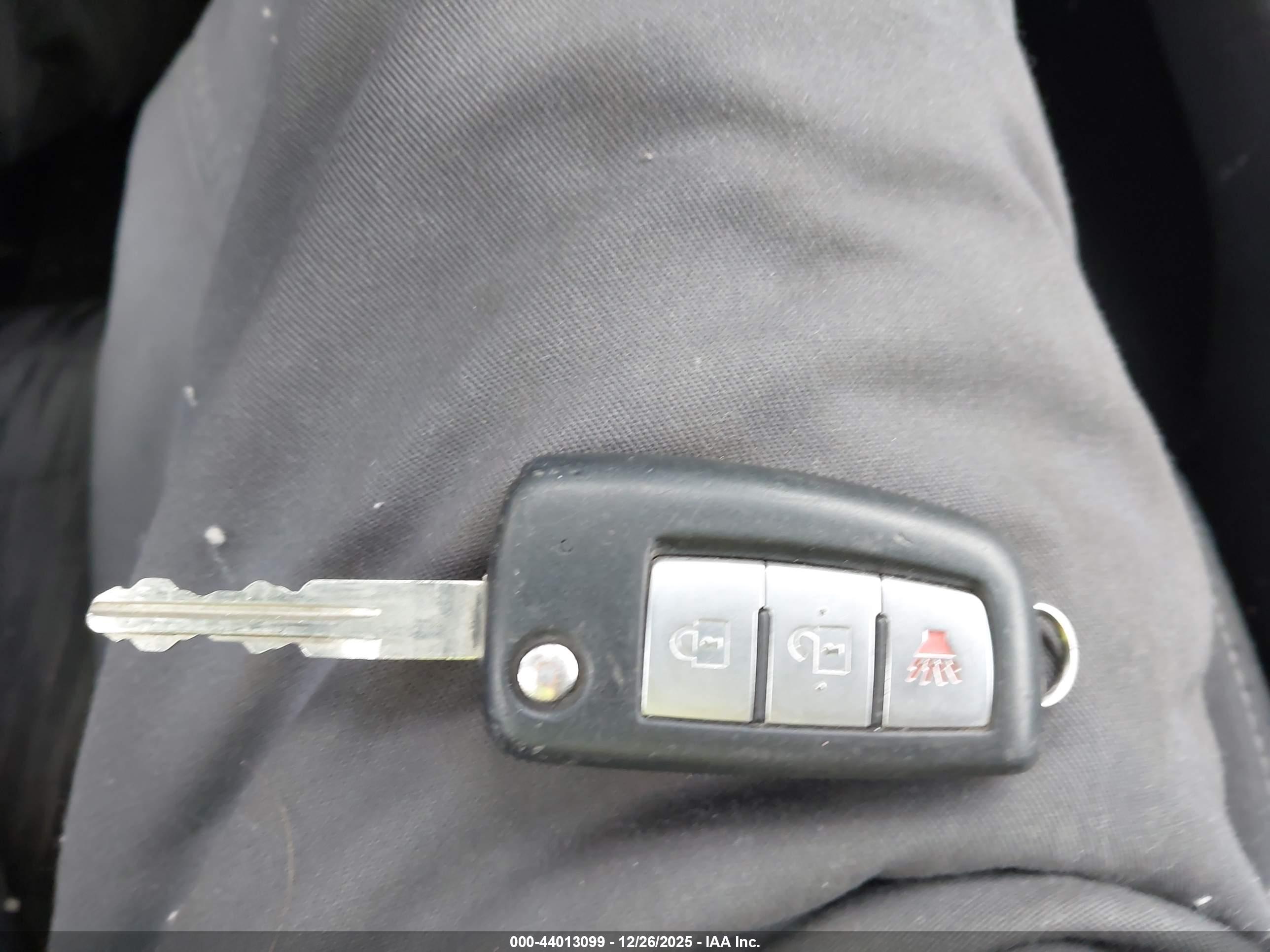 NISSAN ROGUE image 11
