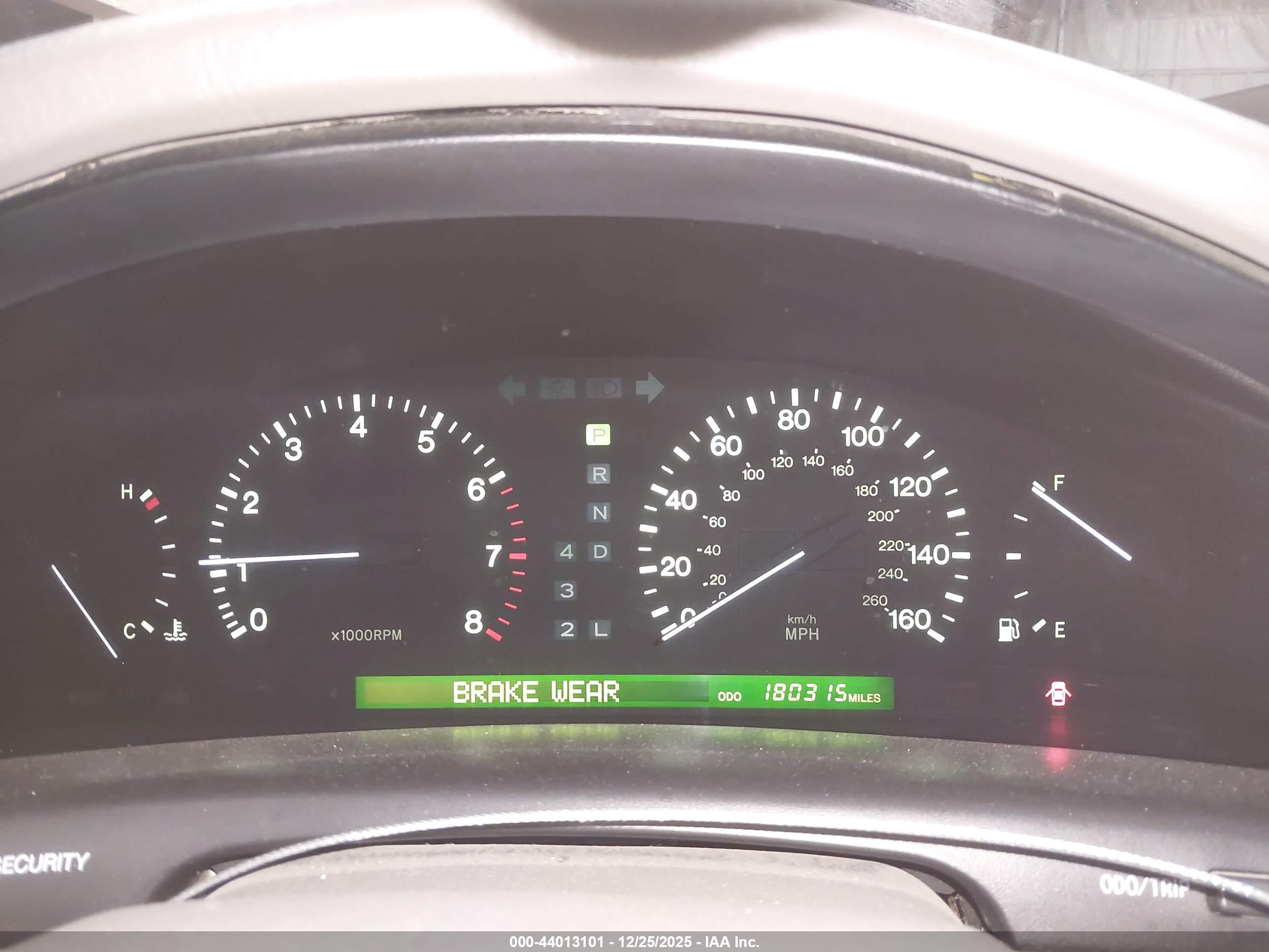 LEXUS LS image 7