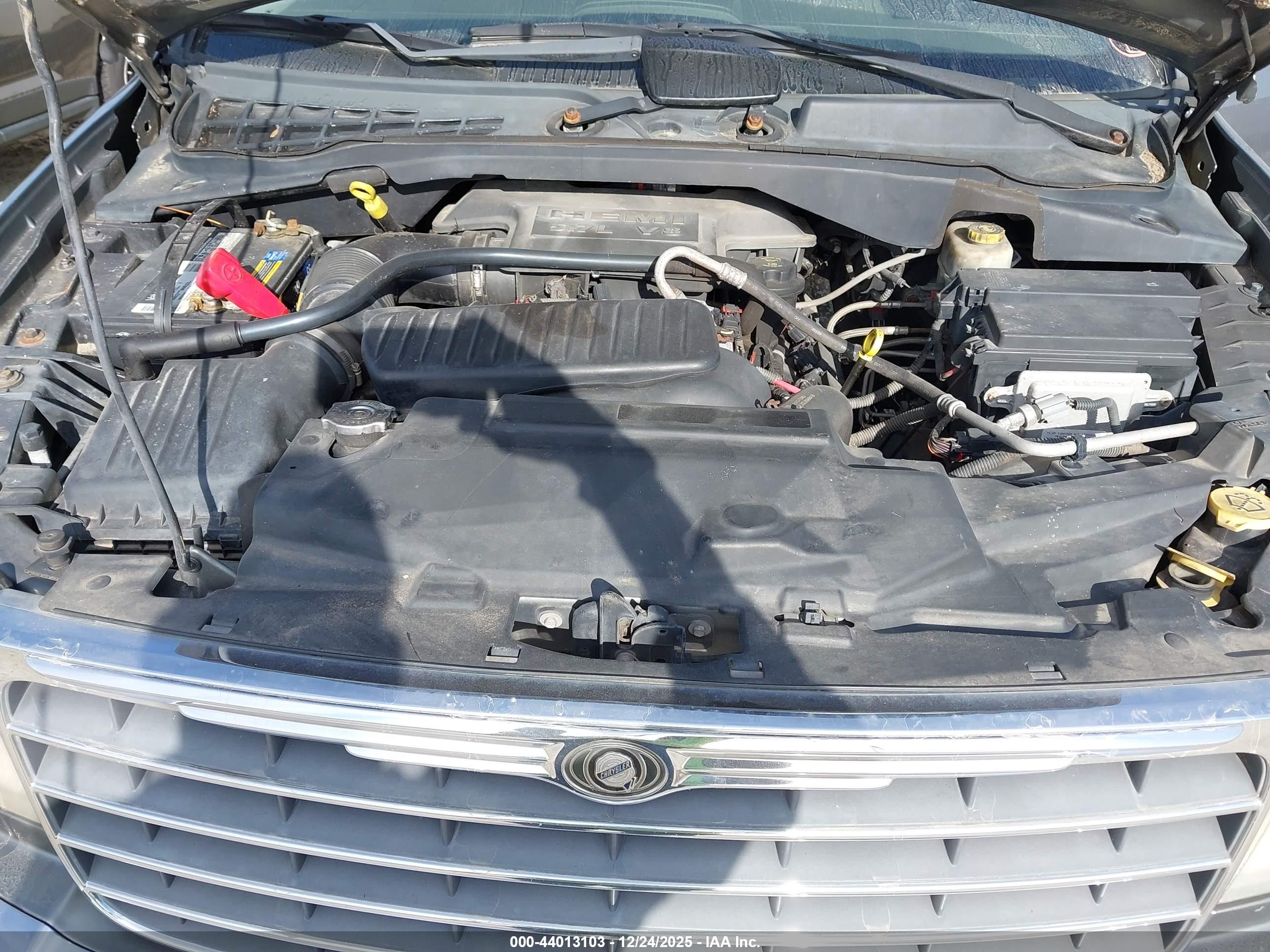 CHRYSLER ASPEN image 10