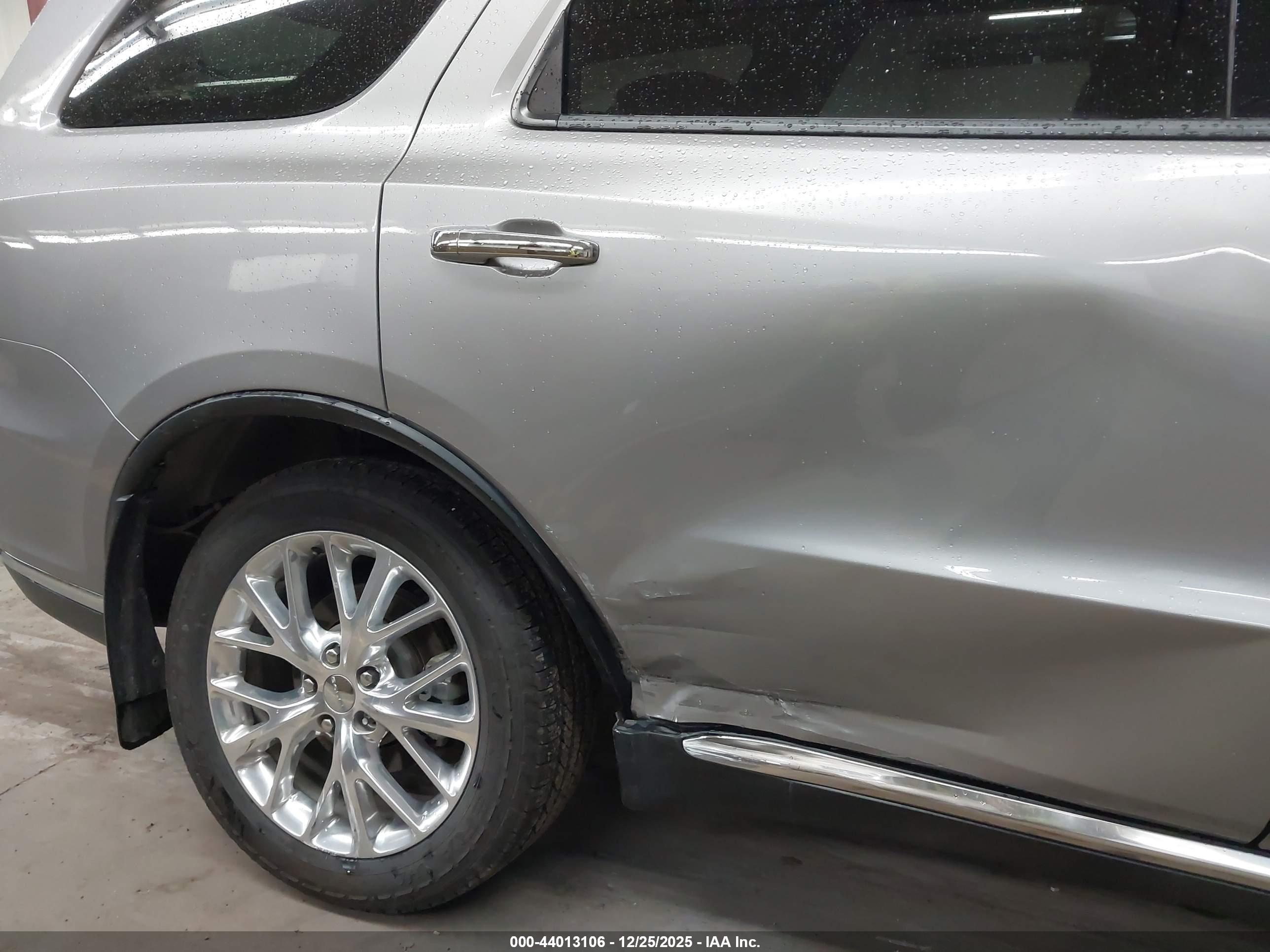 DODGE DURANGO image 6