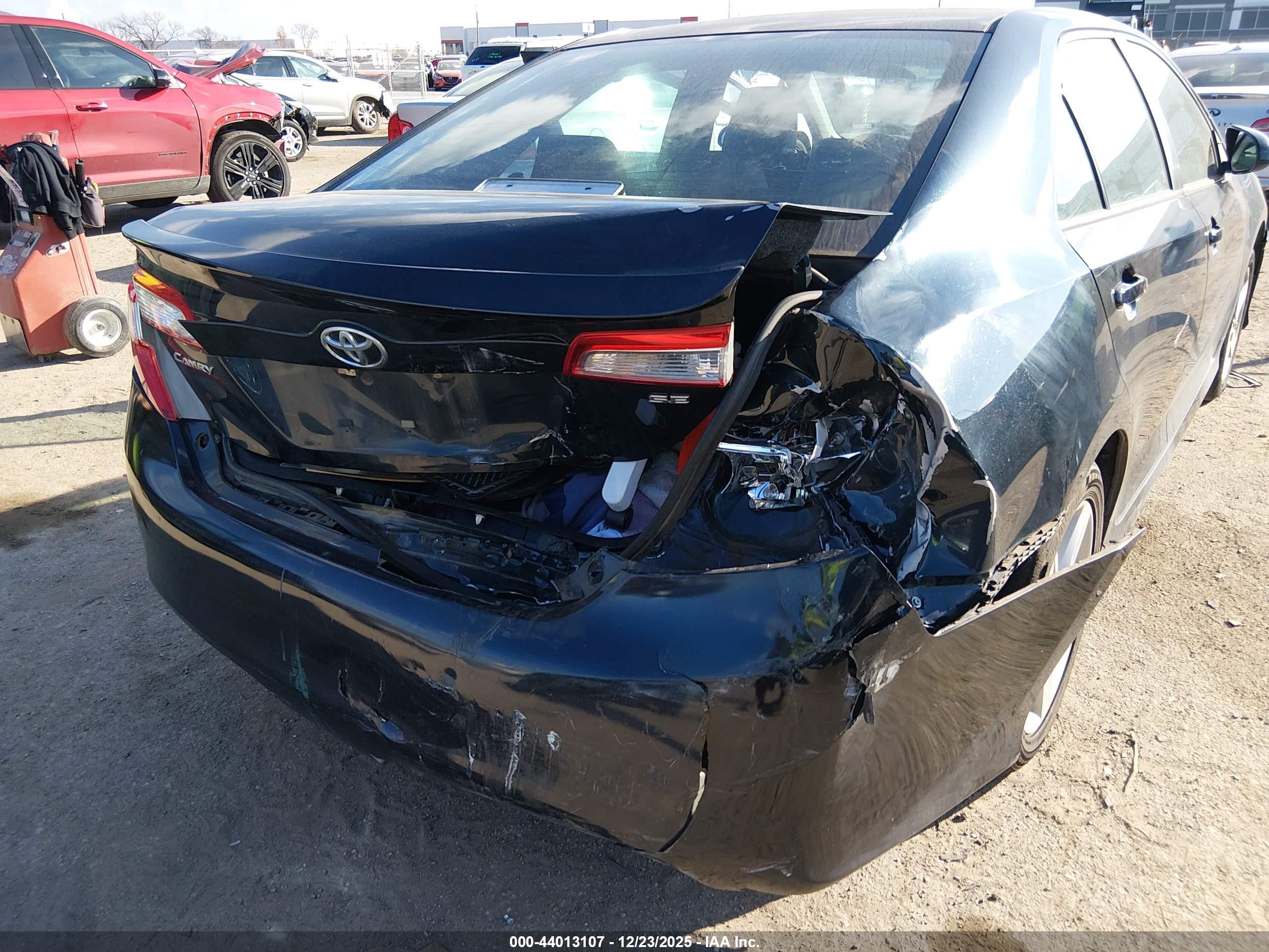 TOYOTA CAMRY image 6