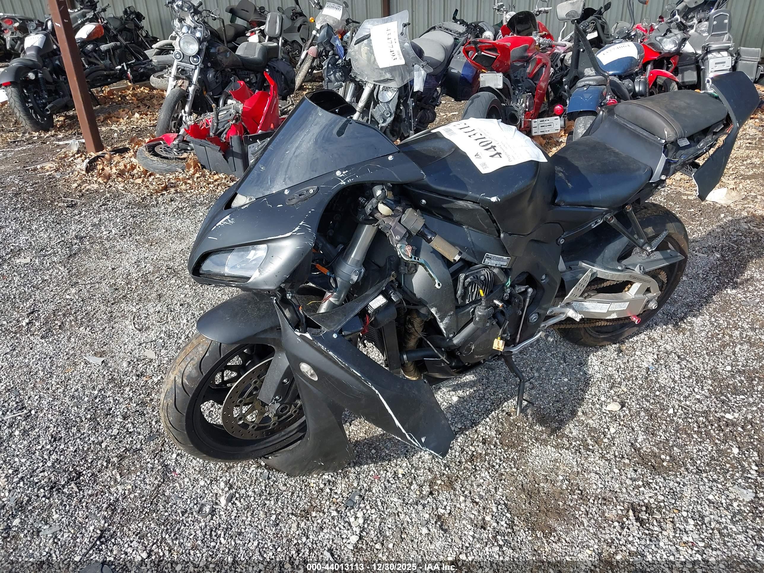 HONDA CBR1000 image 2
