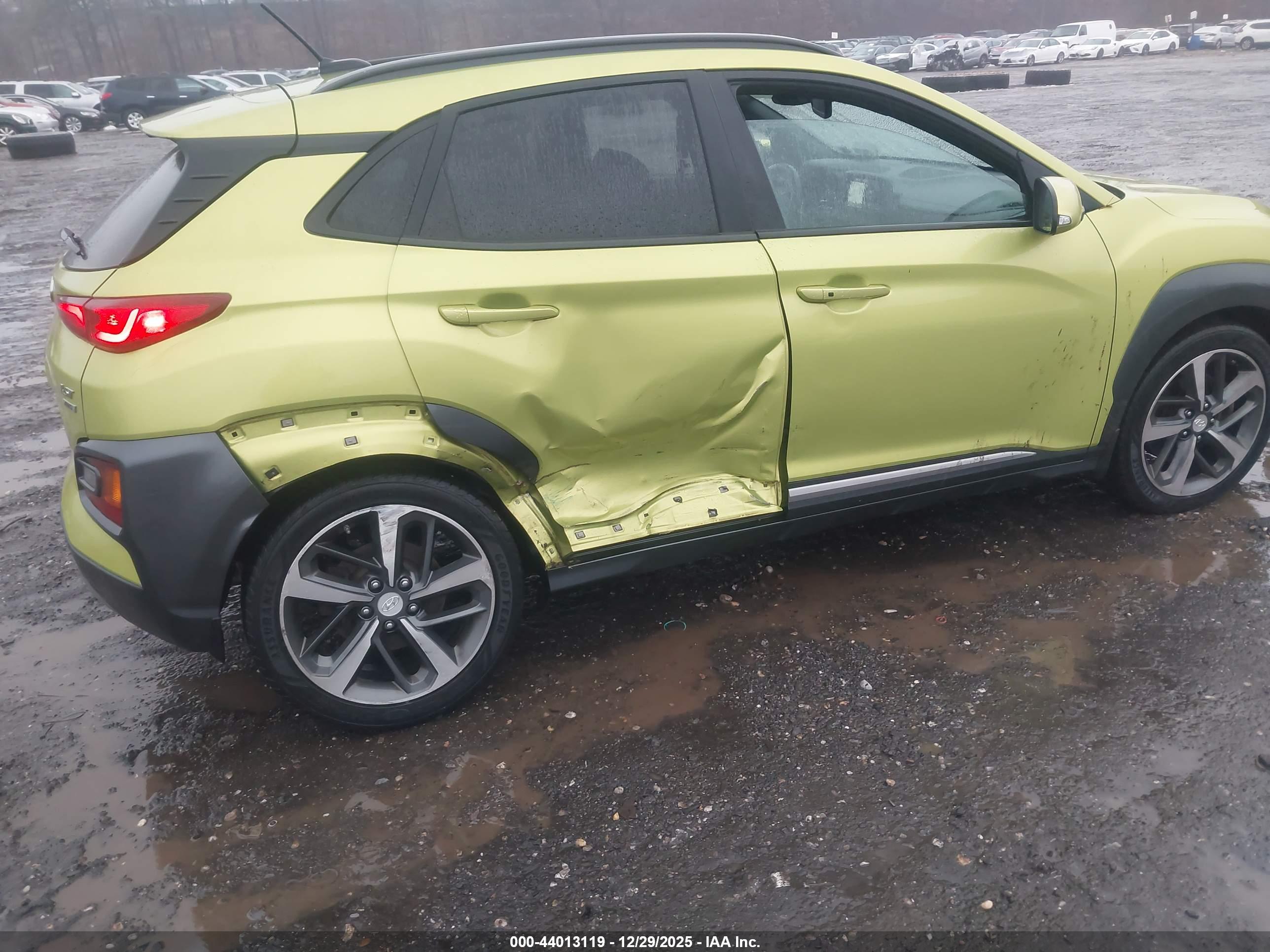 HYUNDAI KONA image 6
