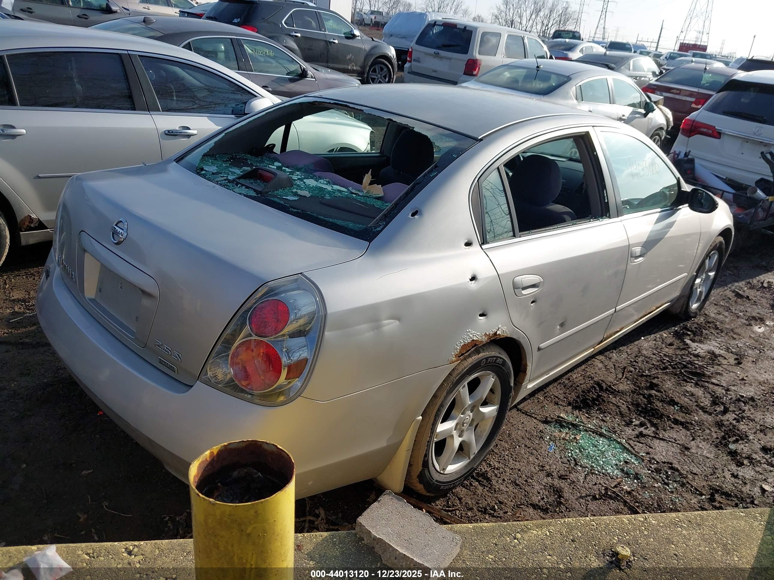 NISSAN ALTIMA image 4