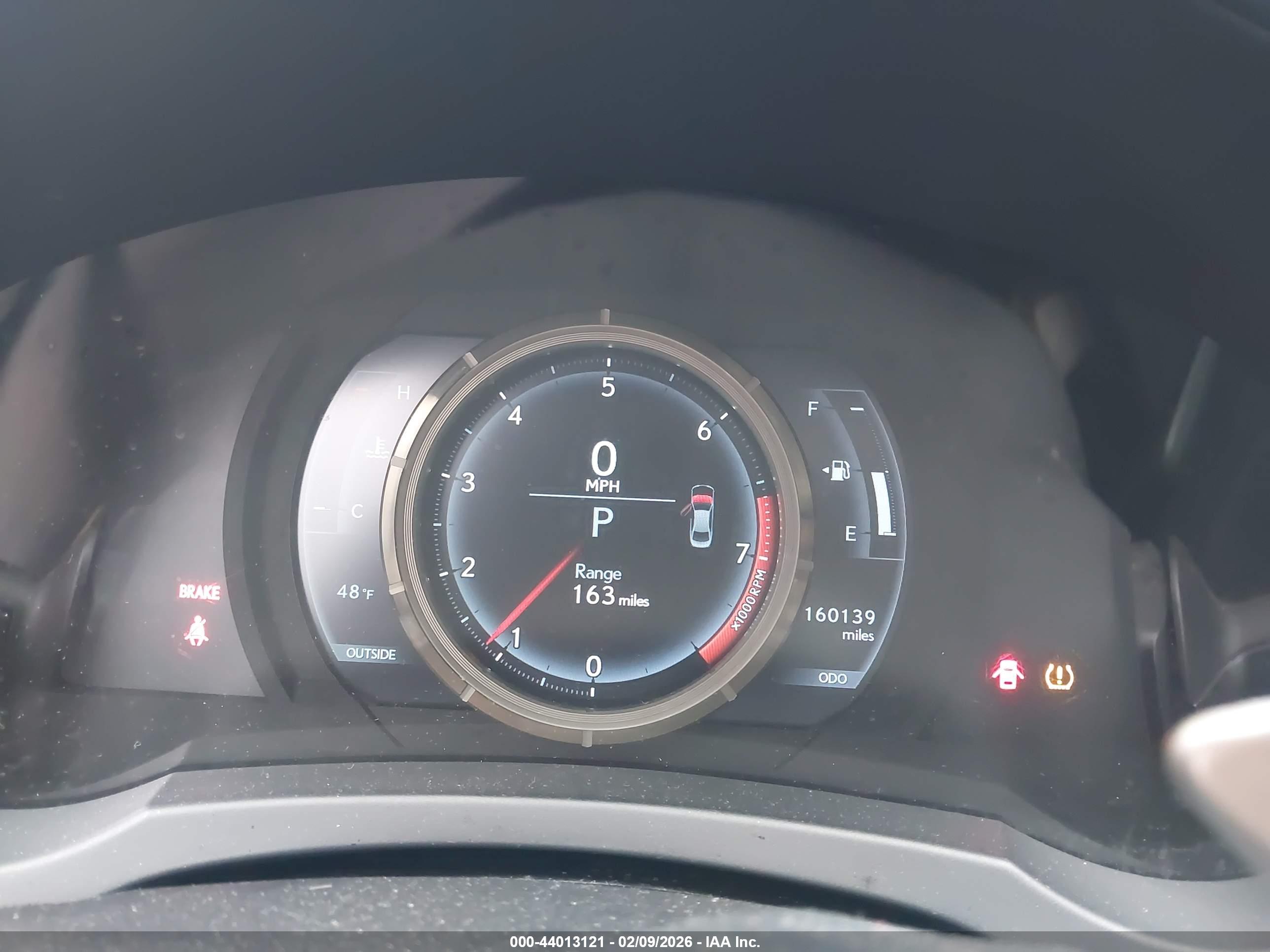 LEXUS IS image 7