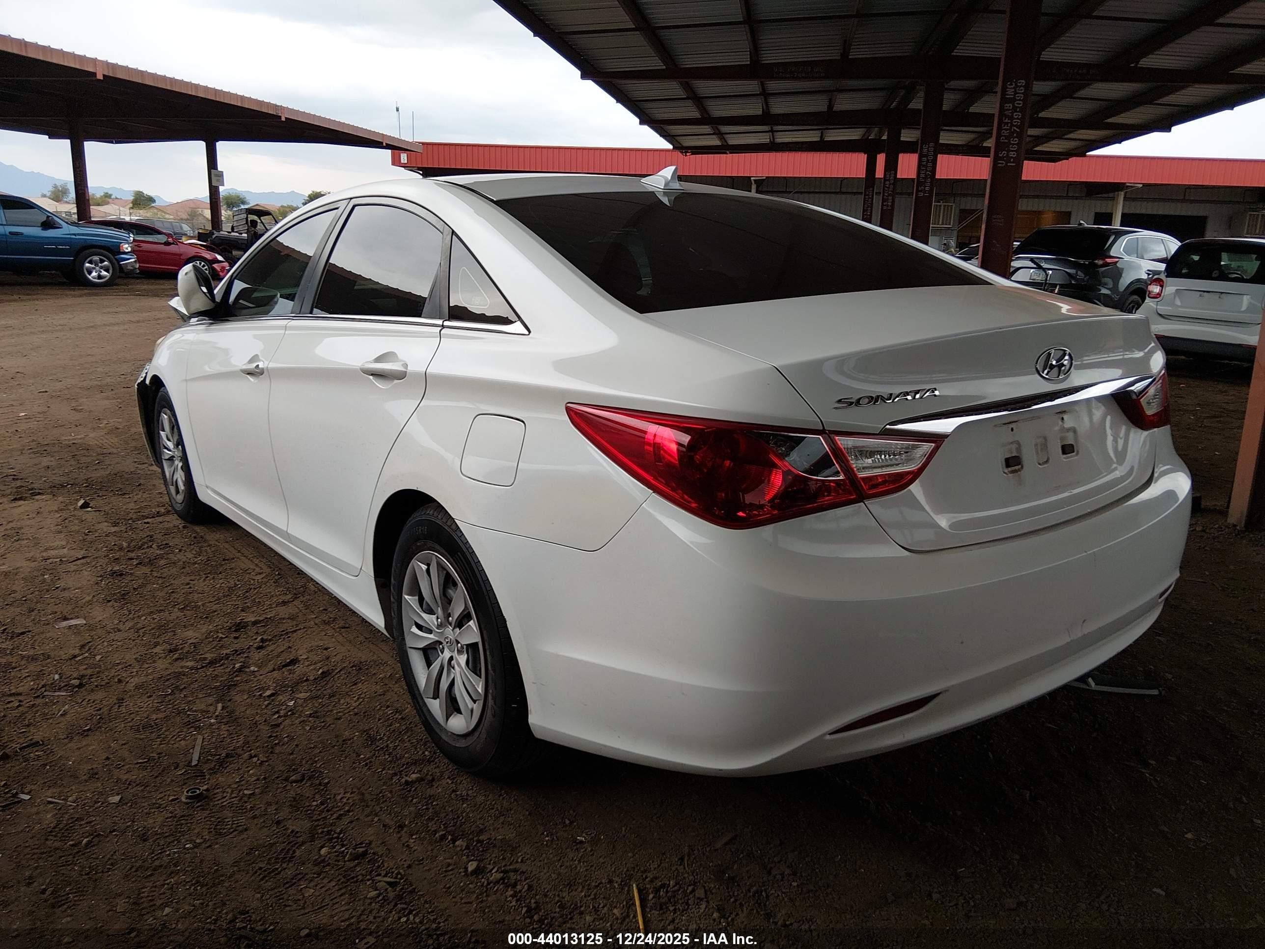 HYUNDAI SONATA image 3