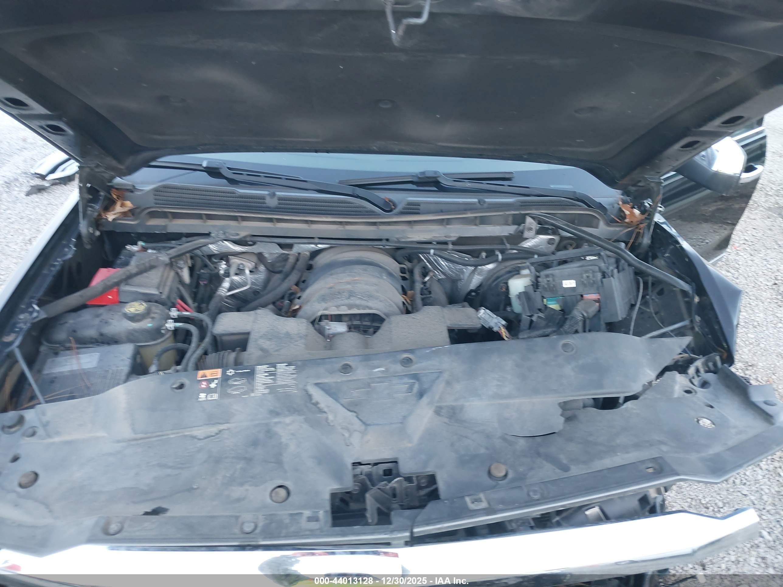 CHEVROLET SILVERADO image 10