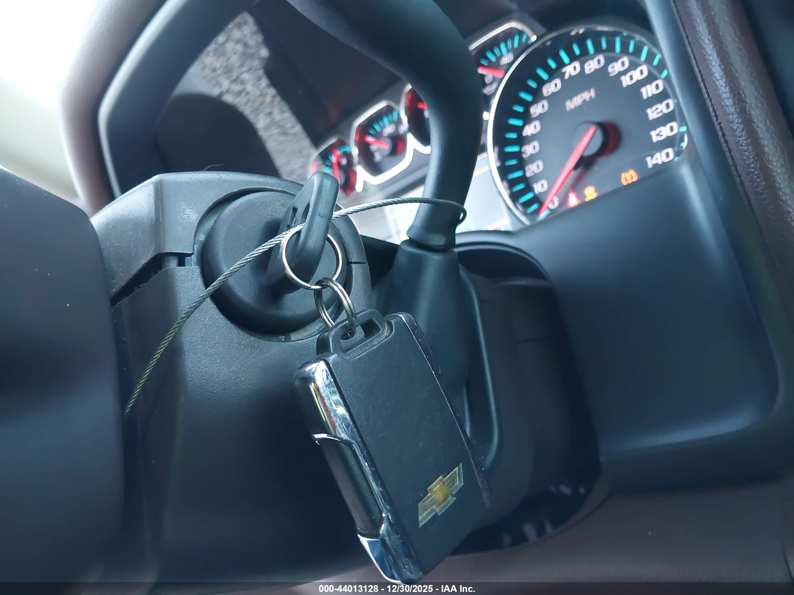 CHEVROLET SILVERADO image 11