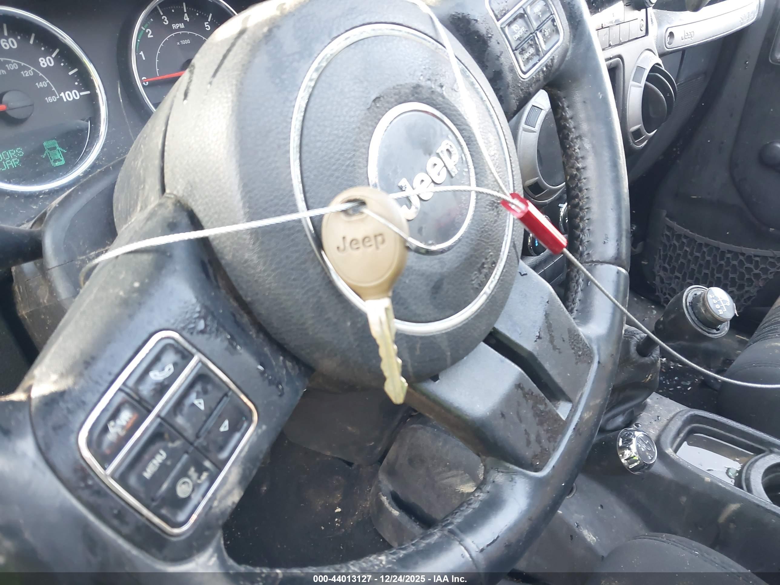 JEEP WRANGLER image 11