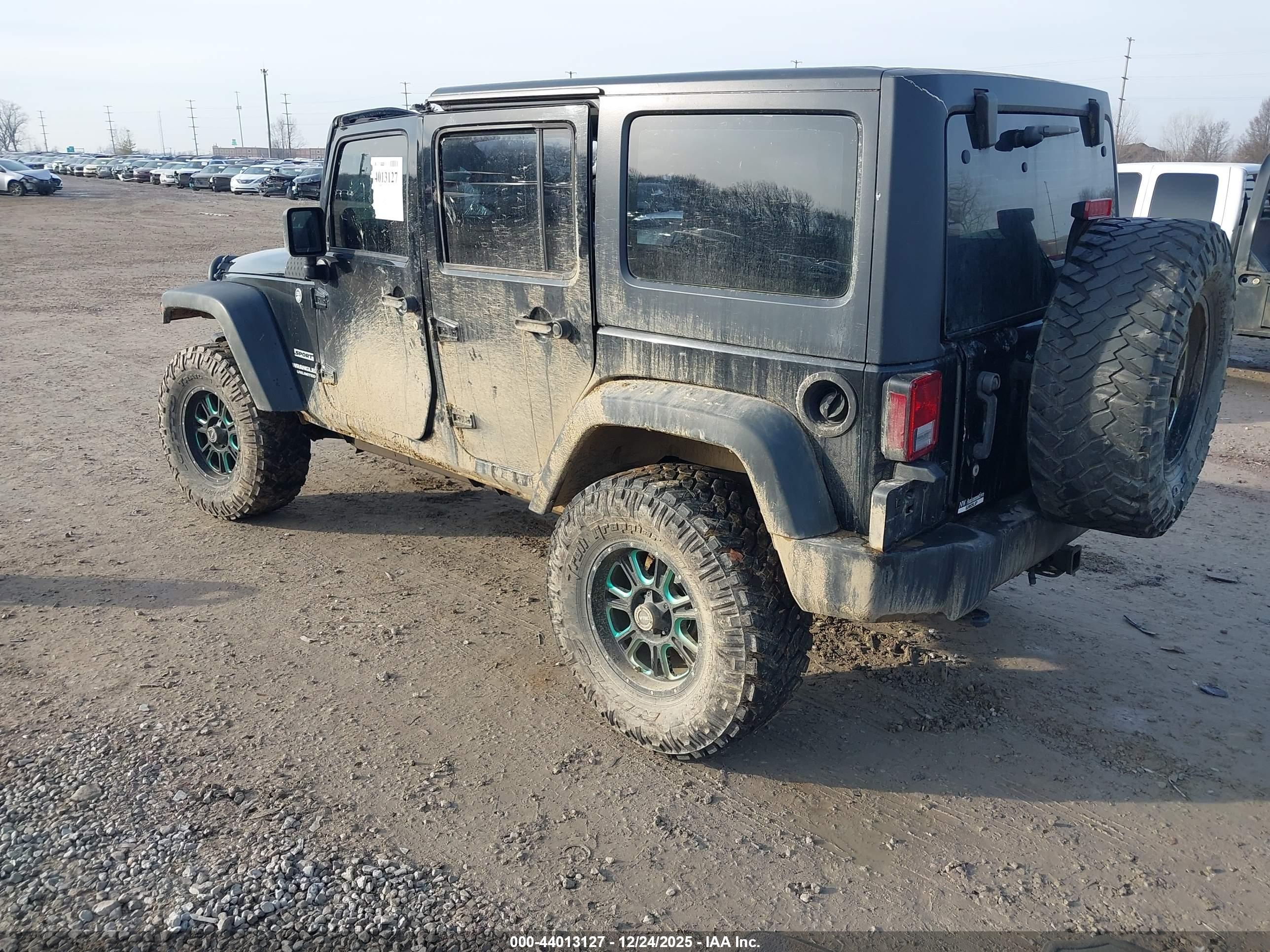 JEEP WRANGLER image 3
