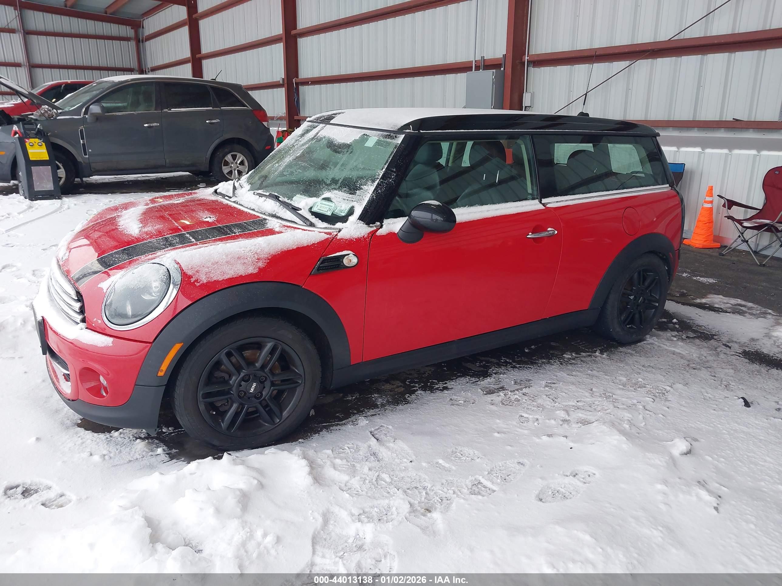 MINI COOPER image 2