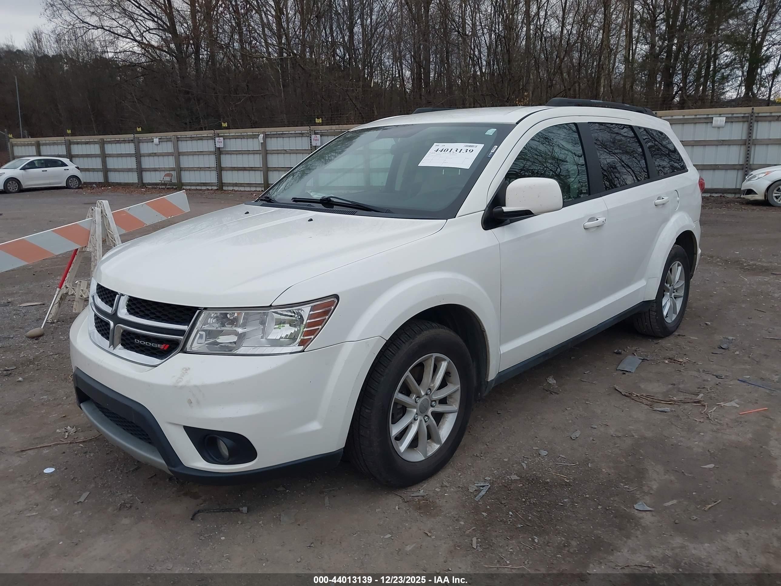 DODGE JOURNEY image 2